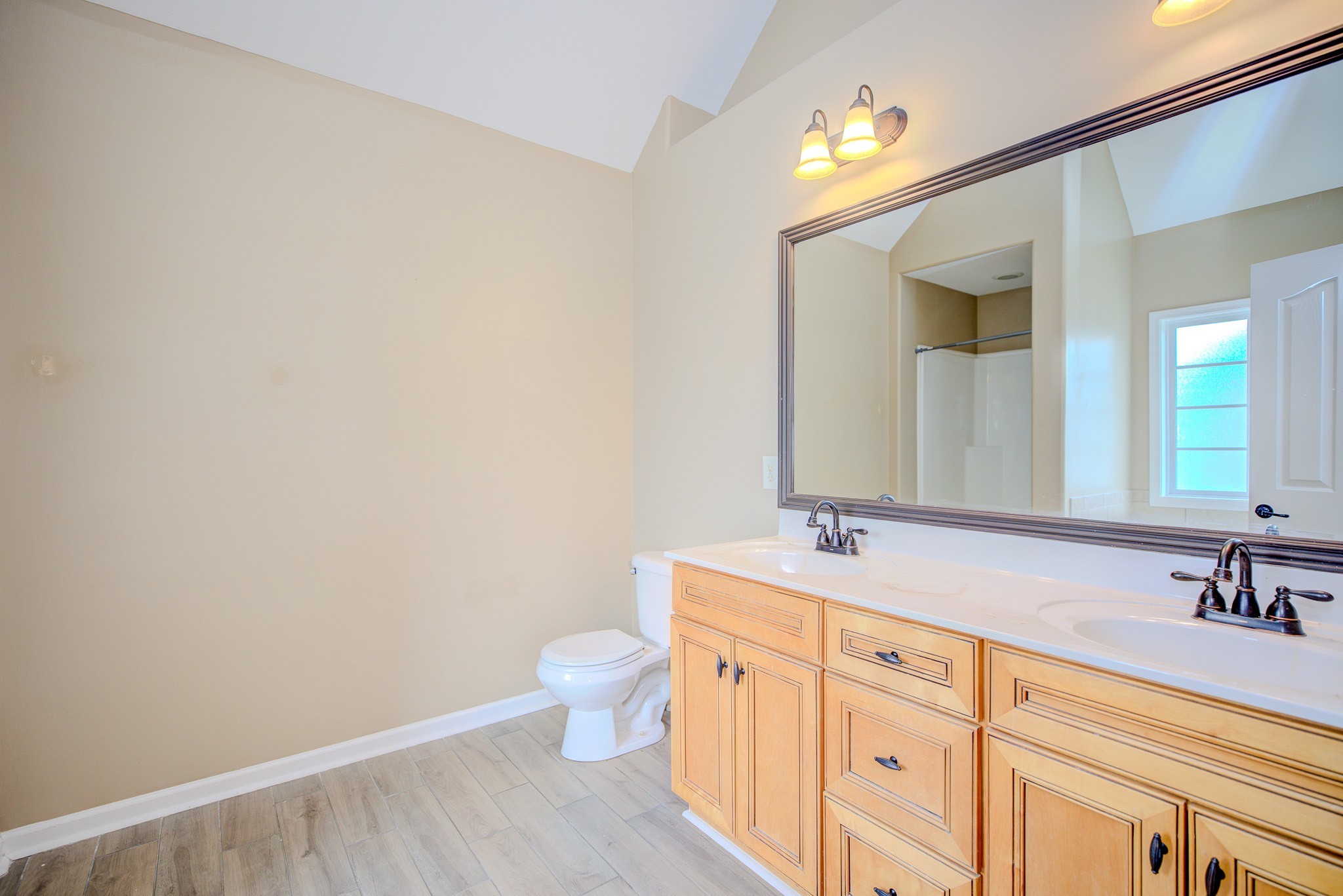 3344 Melissa Ln
