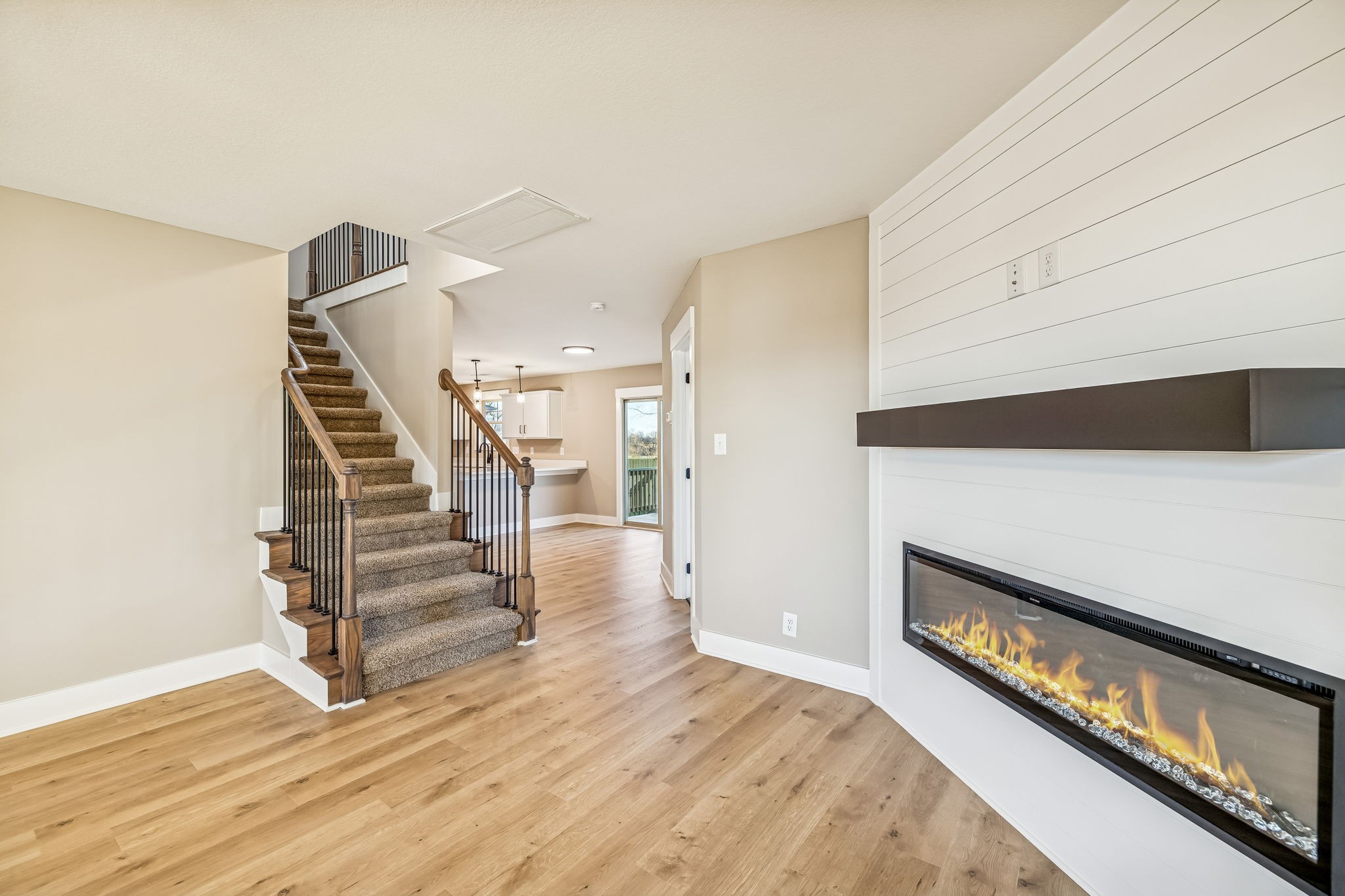 365 Cardinal Creek