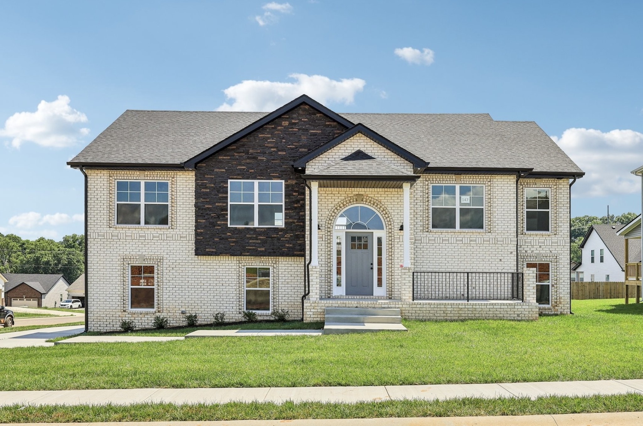 352 Cardinal Creek