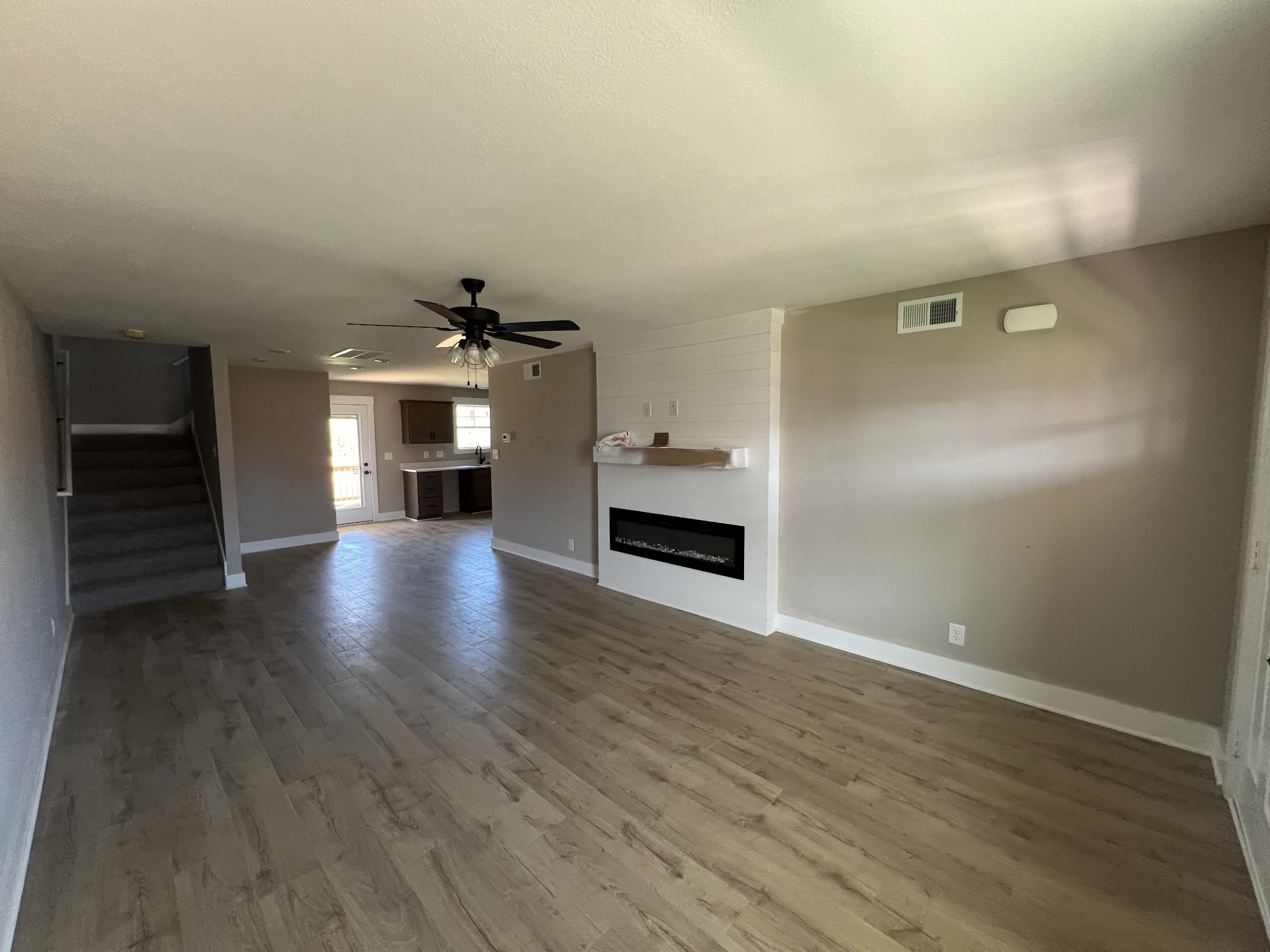 326 Cardinal Creek
