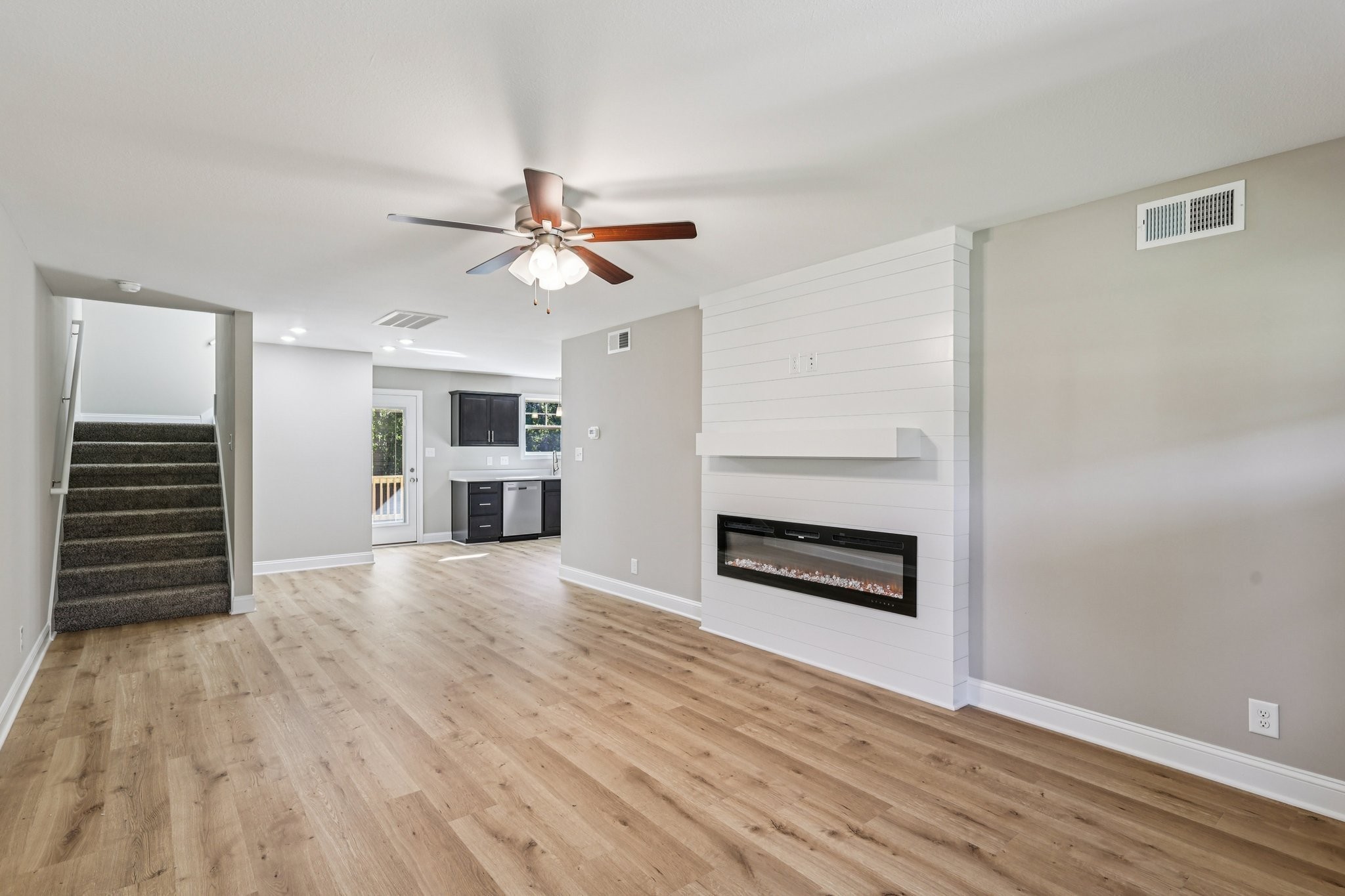 326 Cardinal Creek