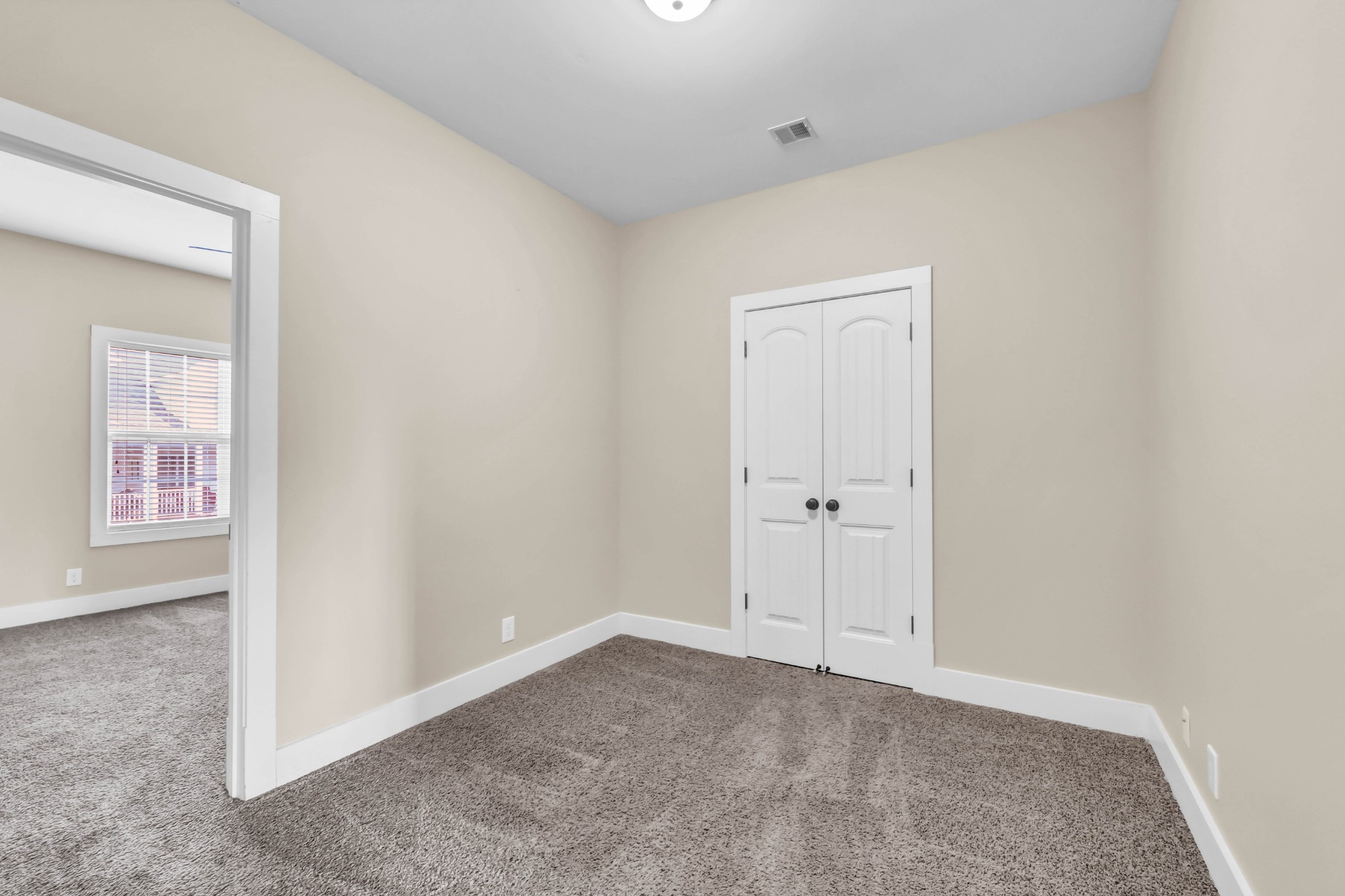 94 Promontory Ln