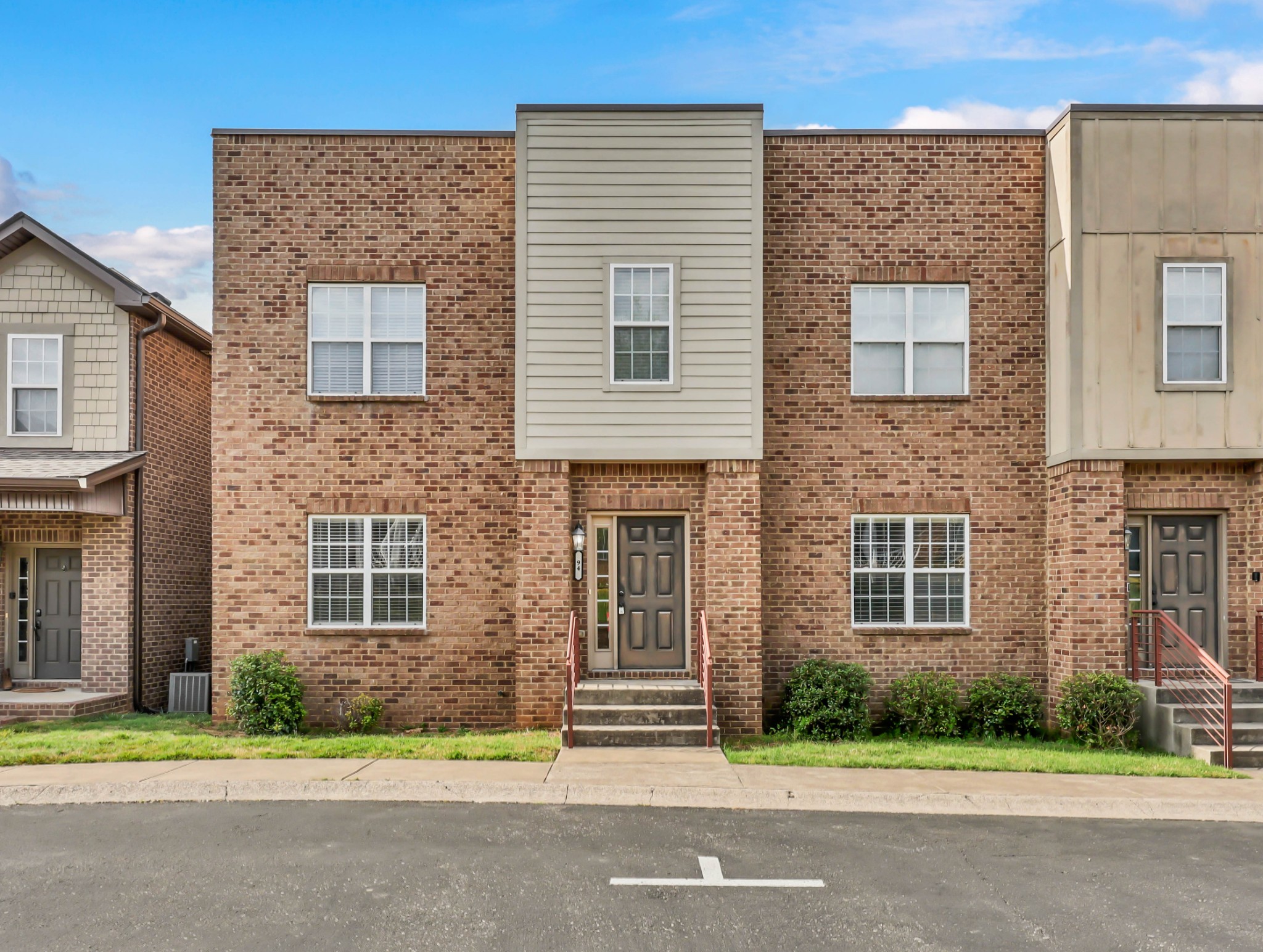 94 Promontory Ln