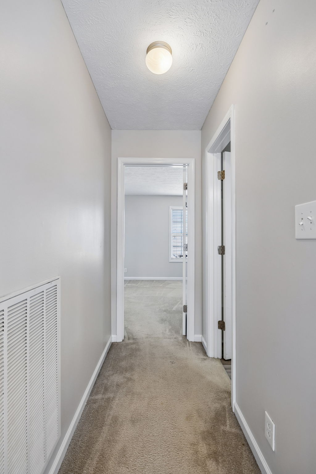 1437 Cedar Springs Cir