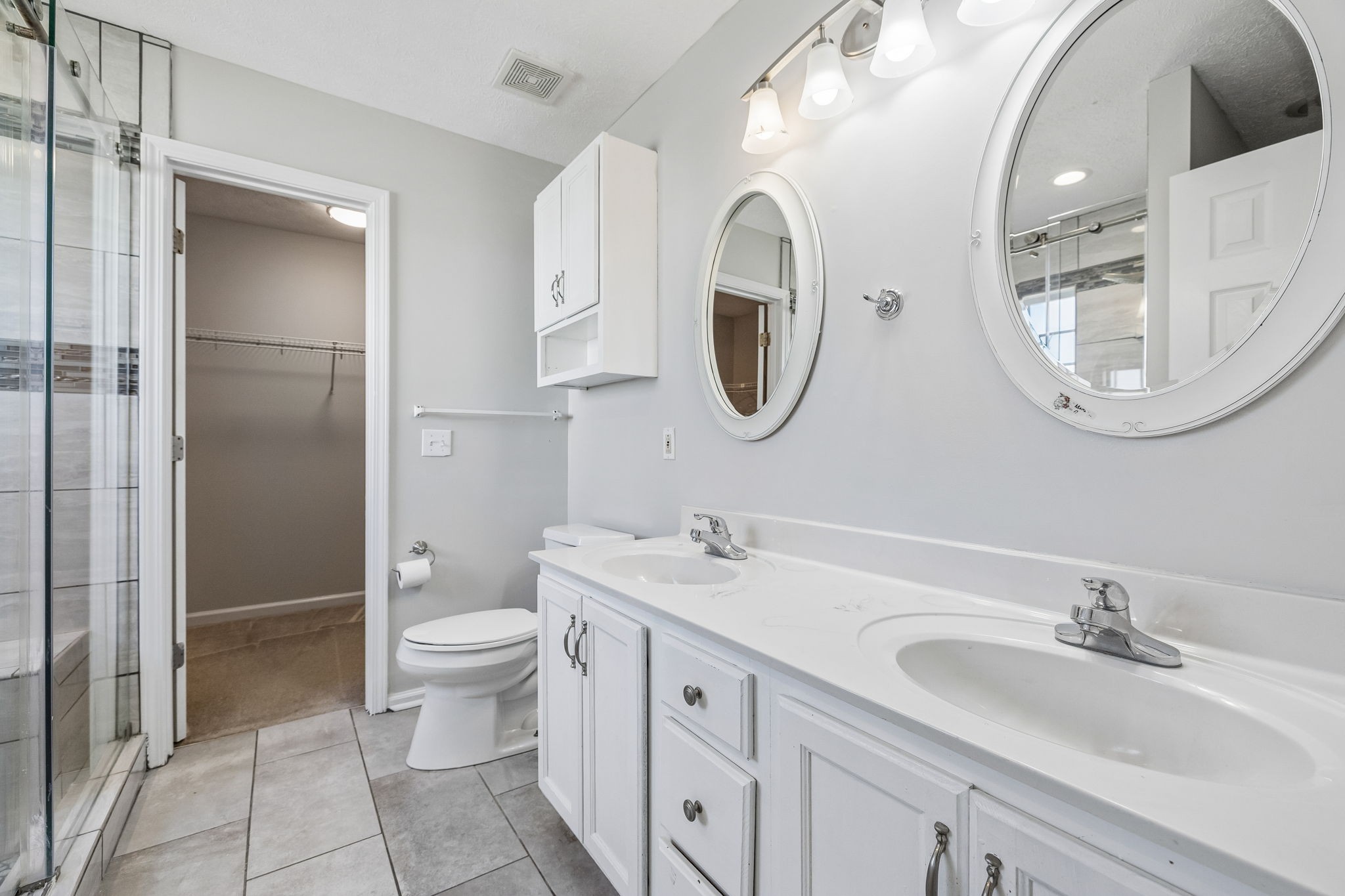 1437 Cedar Springs Cir