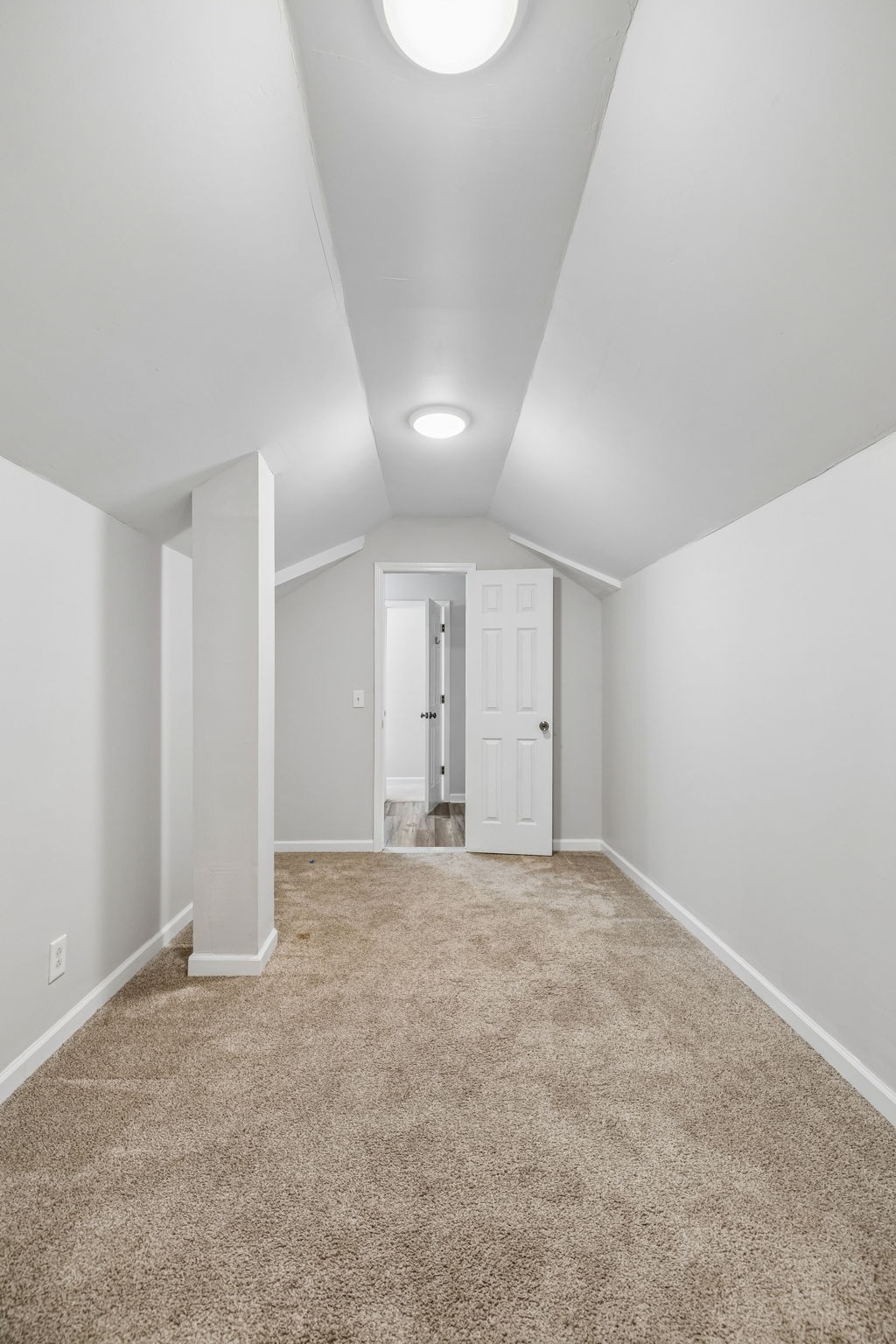 1437 Cedar Springs Cir