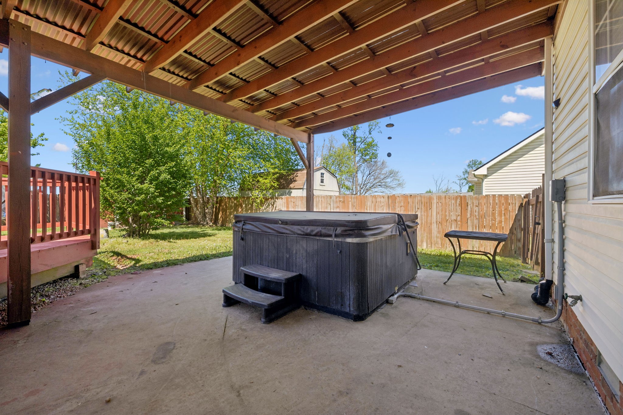 1437 Cedar Springs Cir