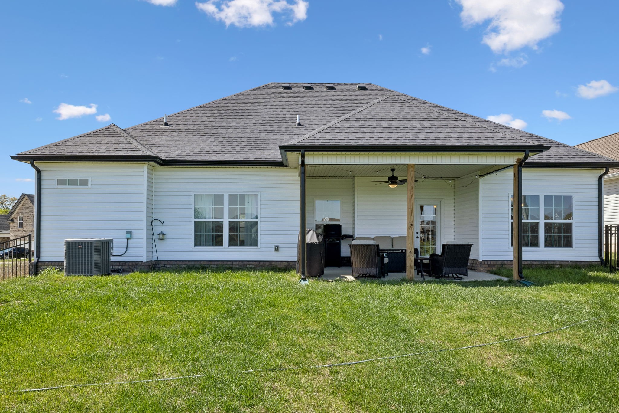 509 Shutes Folley Ln