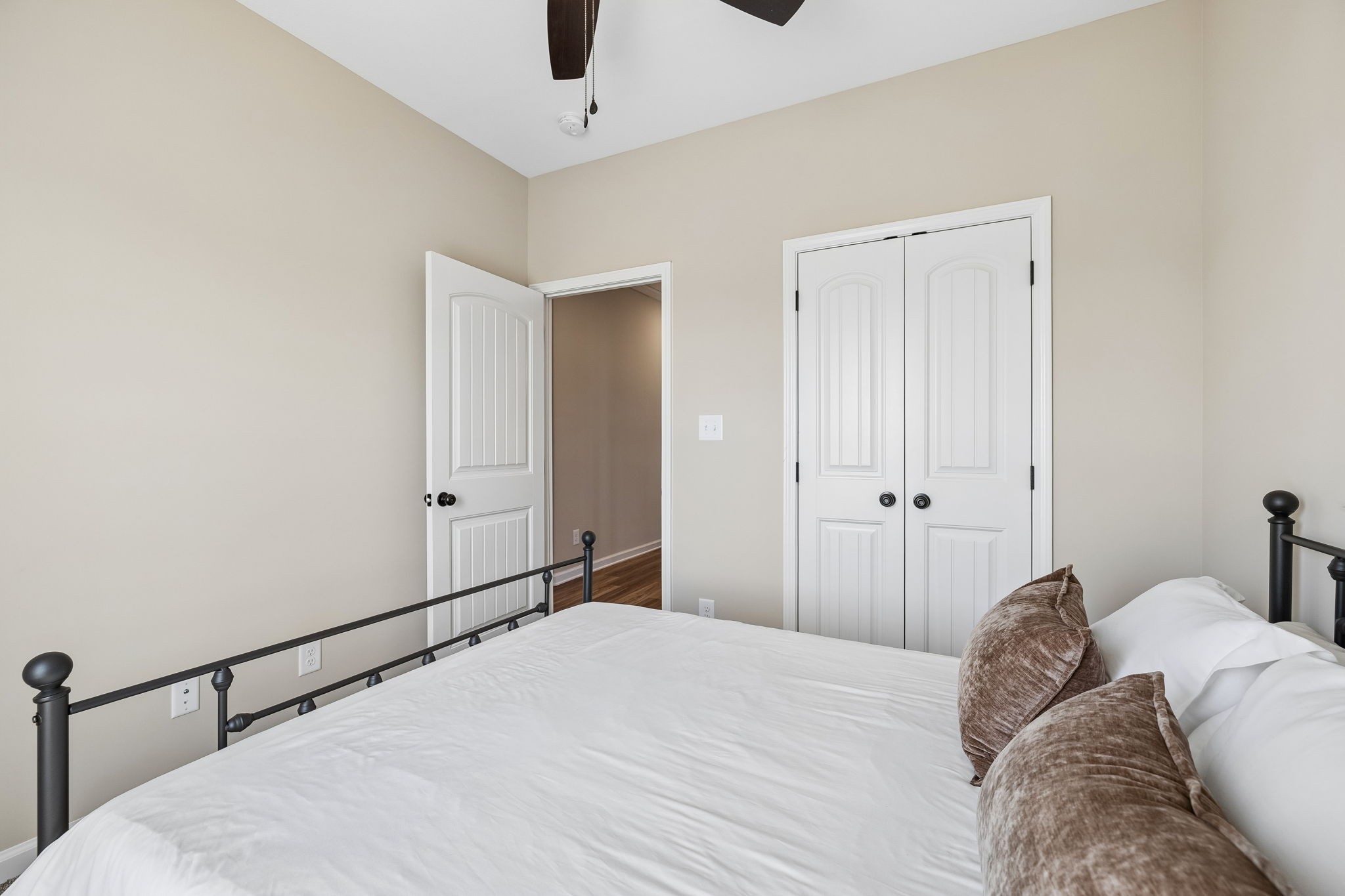 509 Shutes Folley Ln