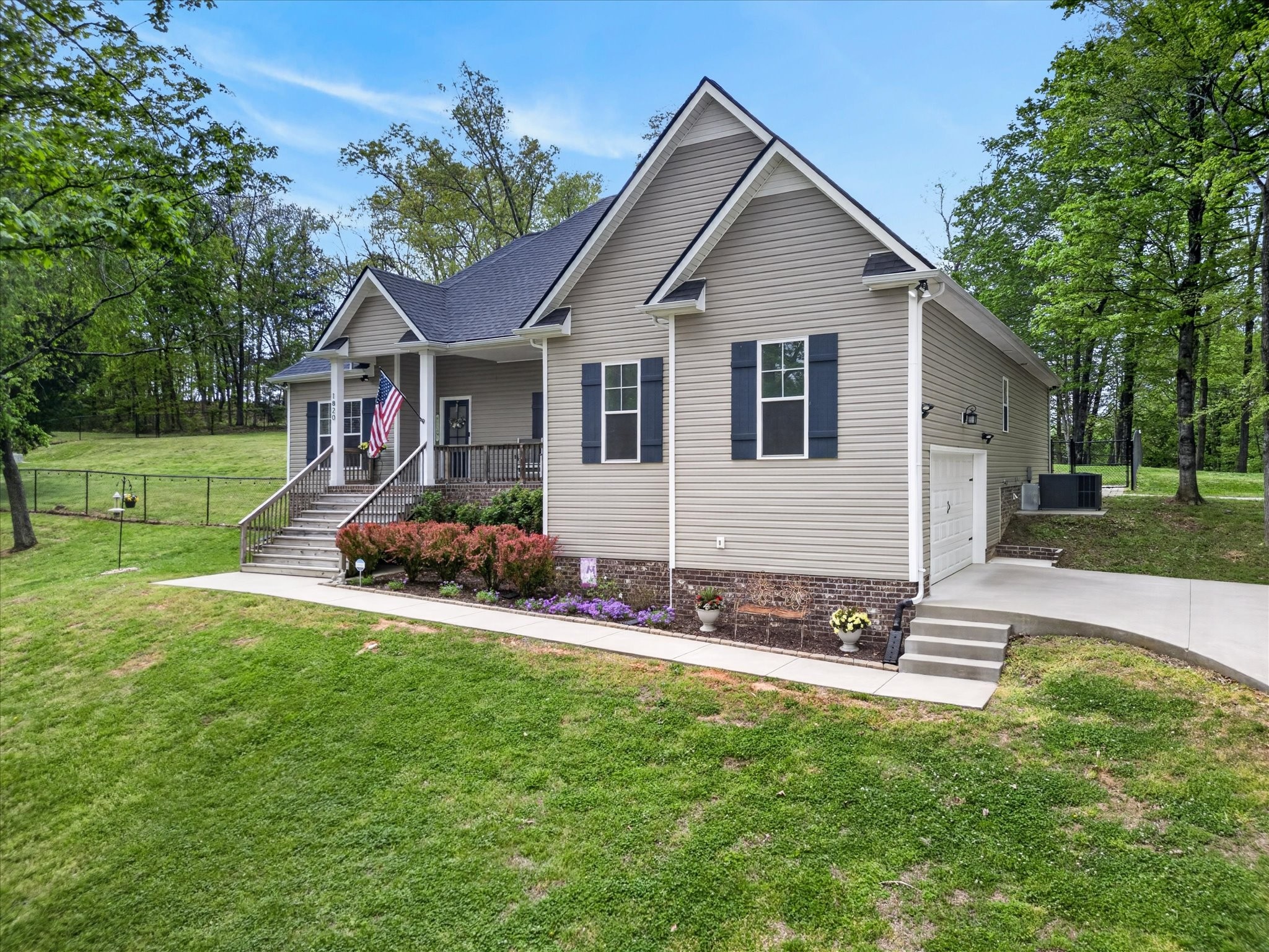 1820 River Rd
