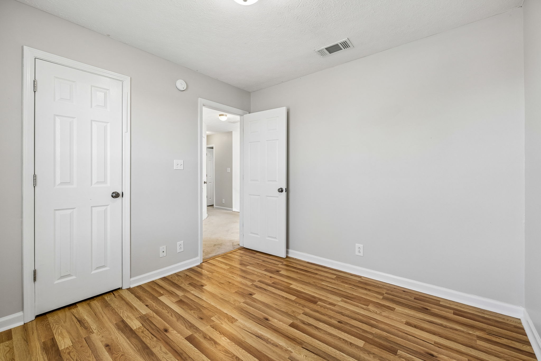 1437 Cedar Springs Cir