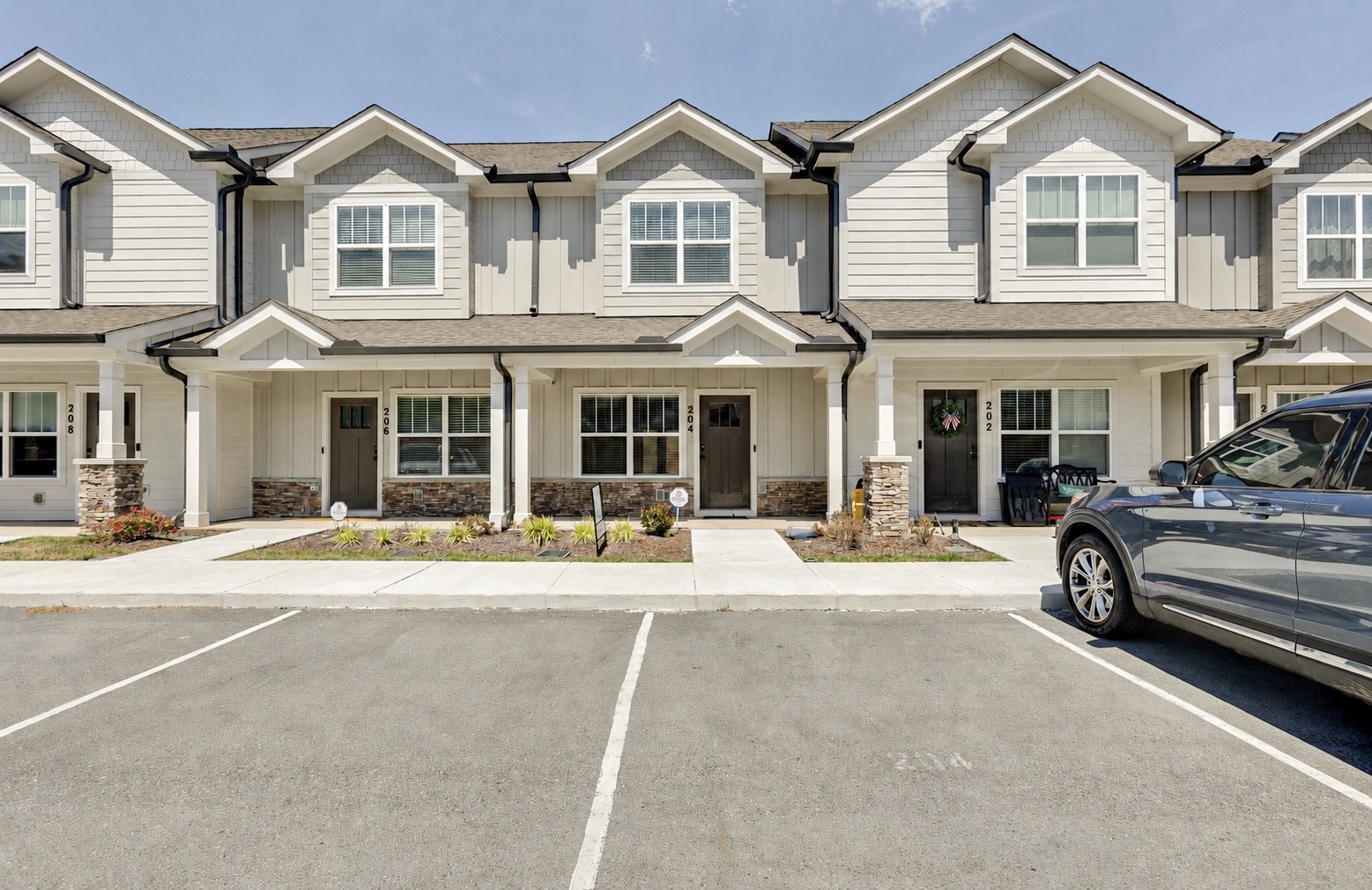 204 Bell Forge Ct