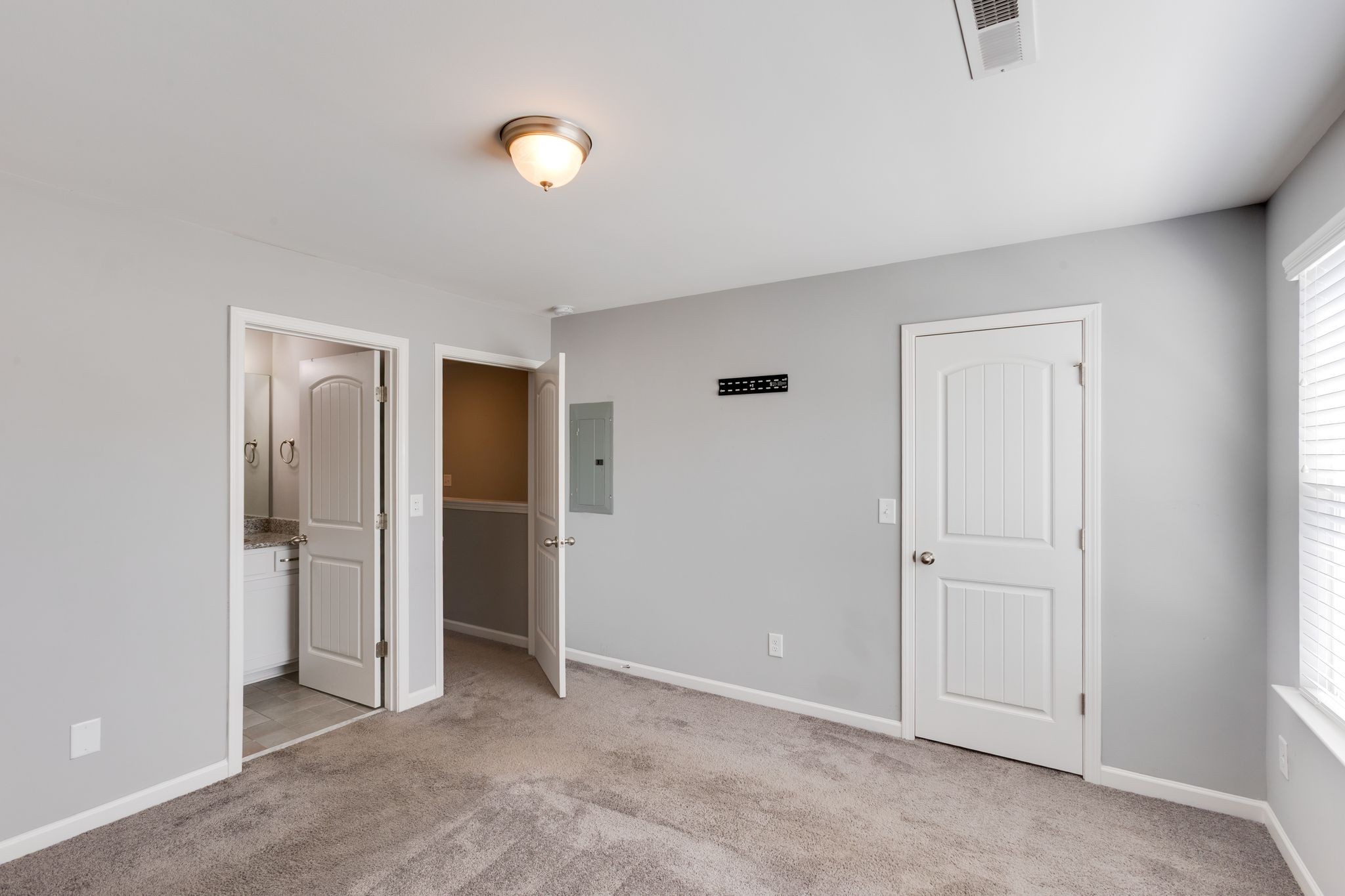 204 Bell Forge Ct