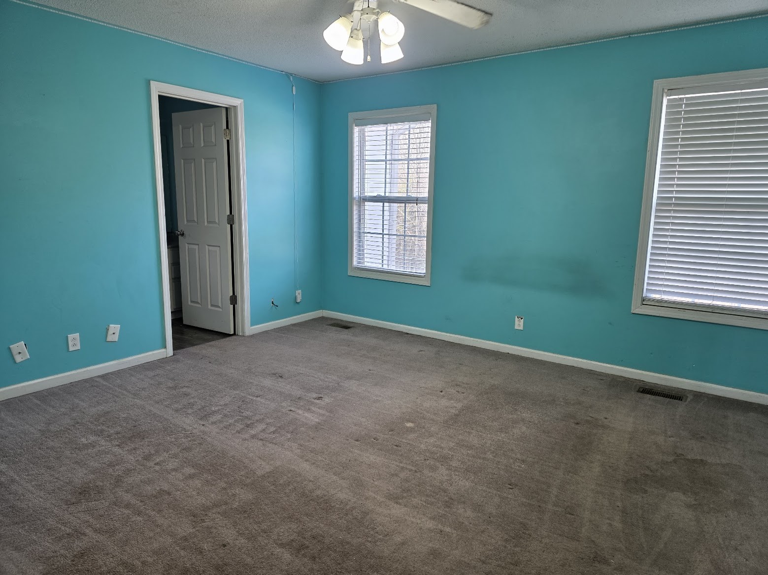 1306 Sunfield Dr