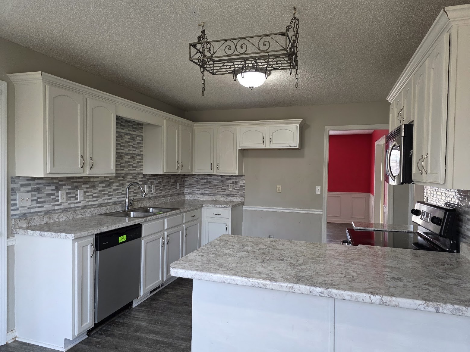 1306 Sunfield Dr