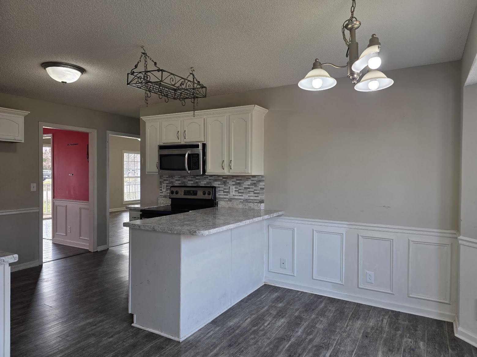 1306 Sunfield Dr