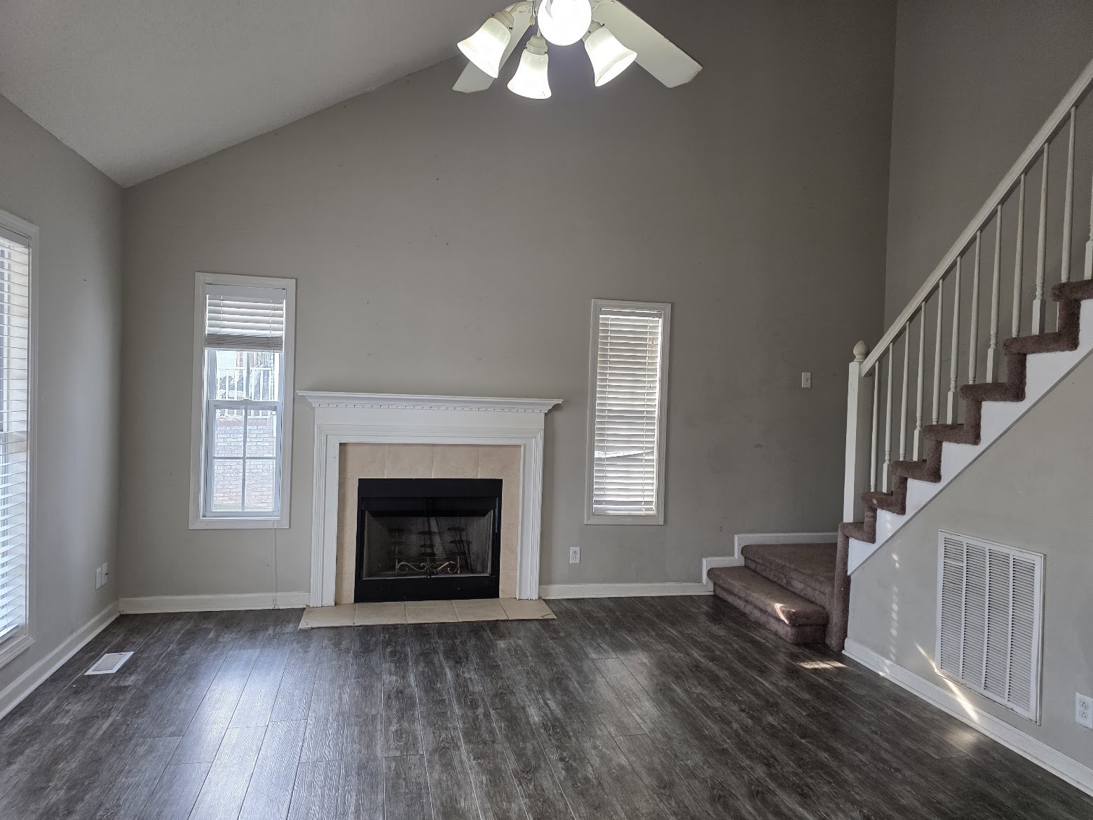 1306 Sunfield Dr