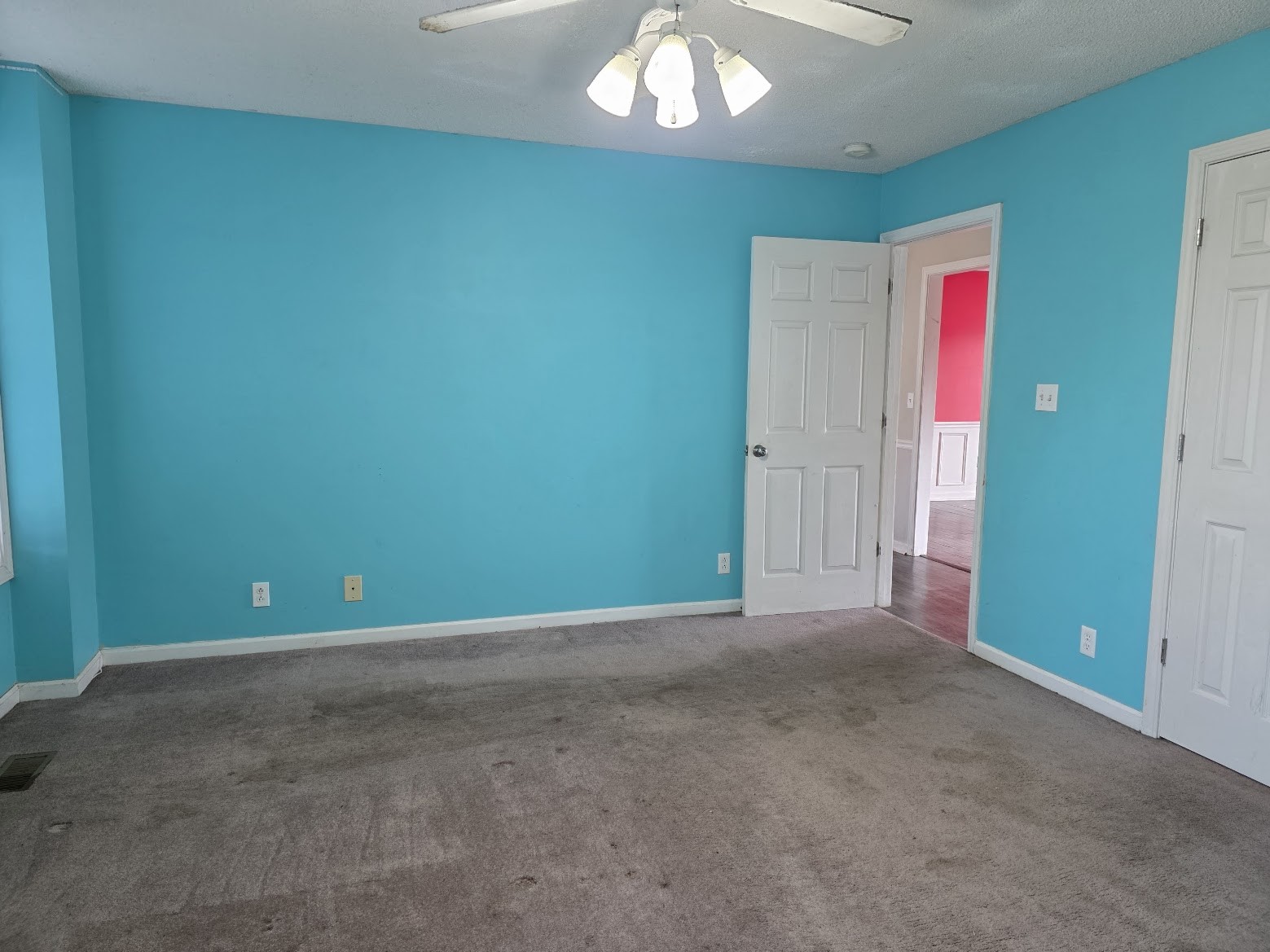 1306 Sunfield Dr