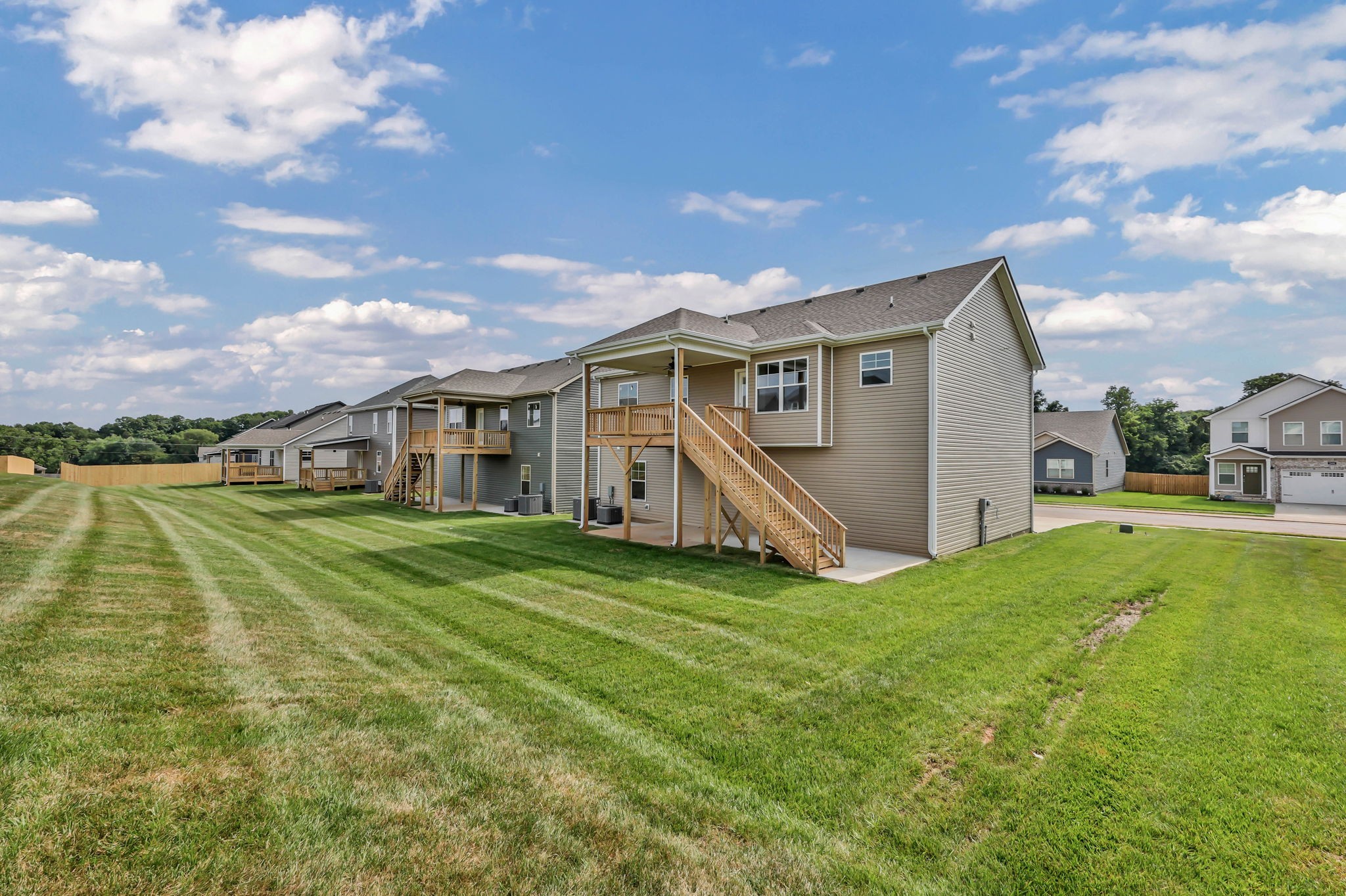 351 Cardinal Creek