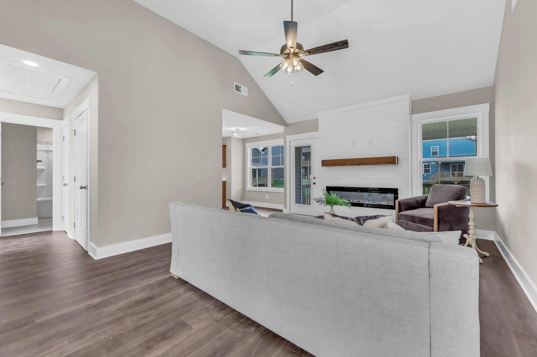 351 Cardinal Creek