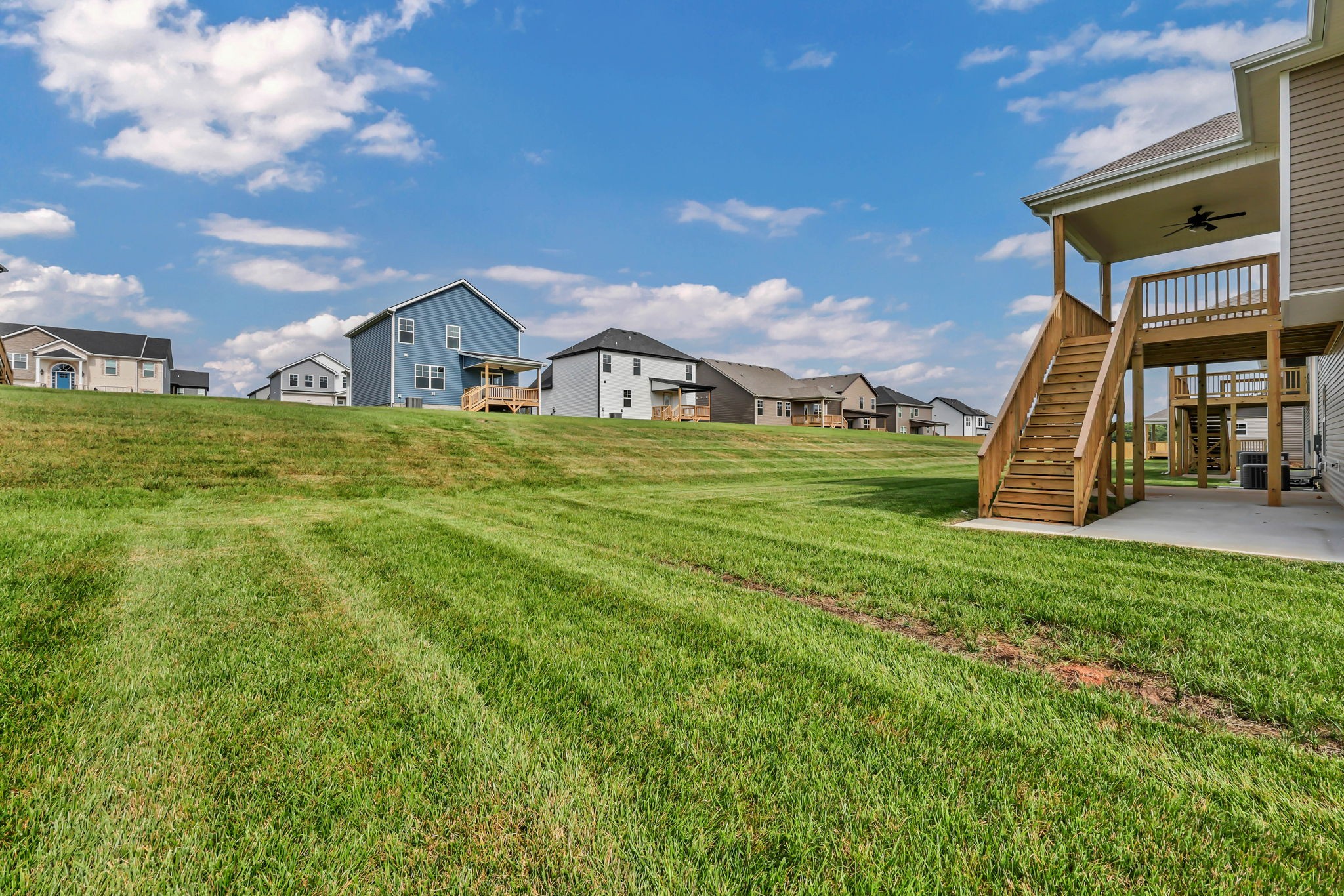 351 Cardinal Creek