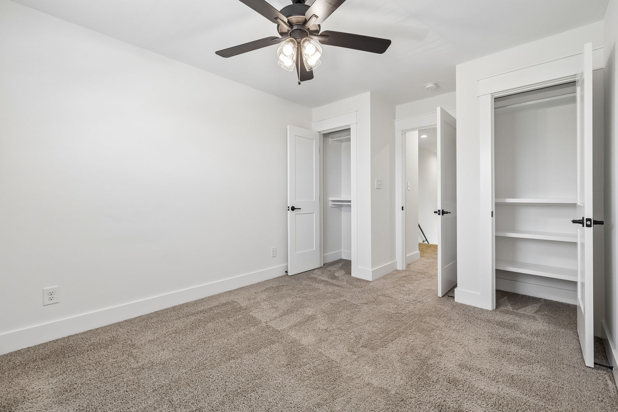 41 W High St Unit: D8