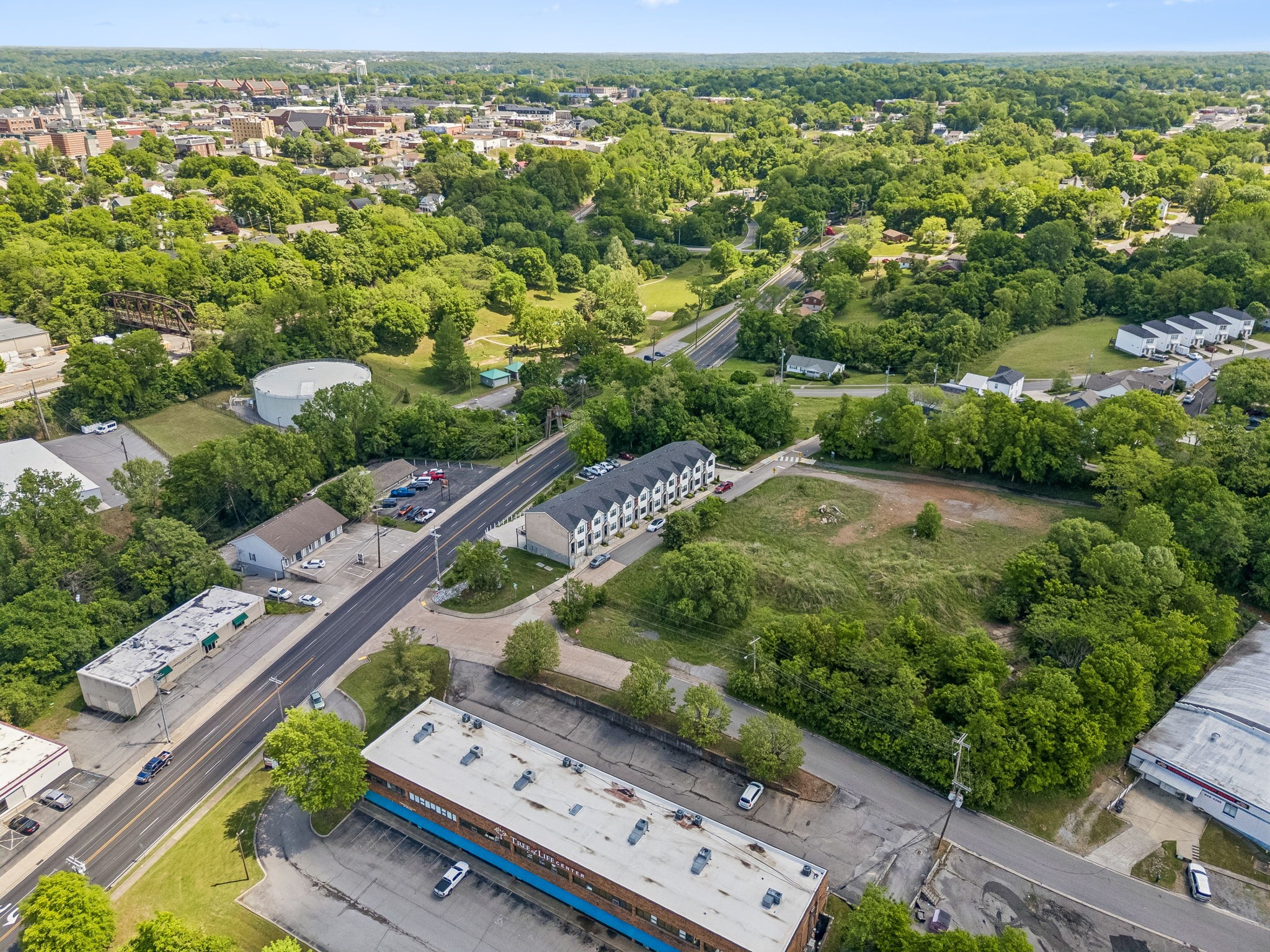 41 W High St Unit: D8