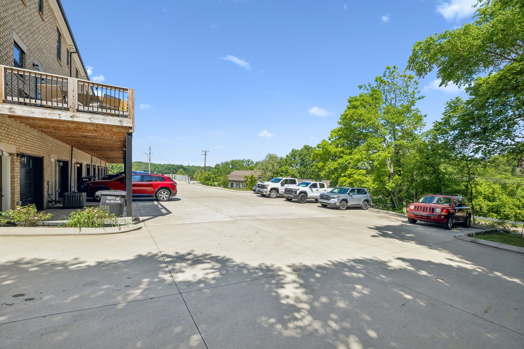 41 W High St Unit: D8