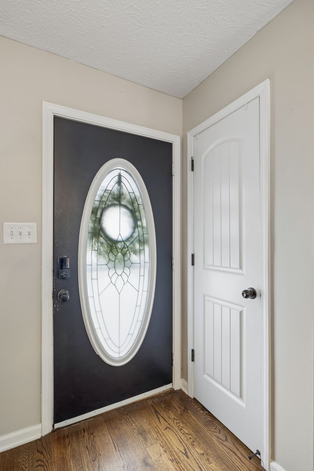 1913 Jackie Lorraine Dr