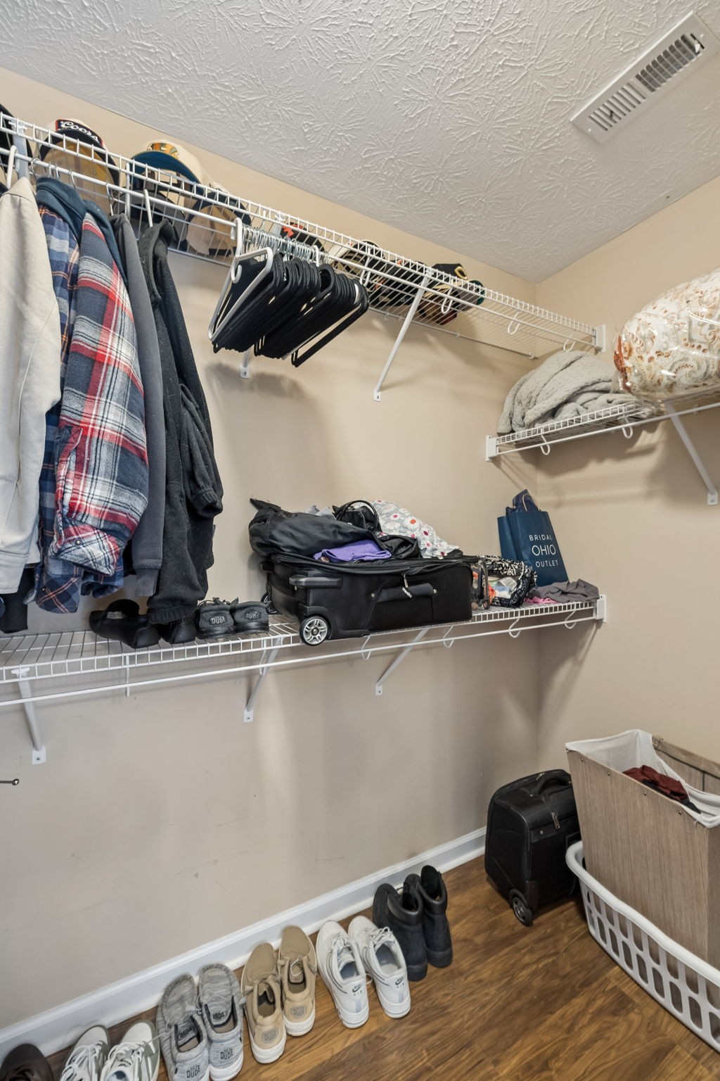 1913 Jackie Lorraine Dr