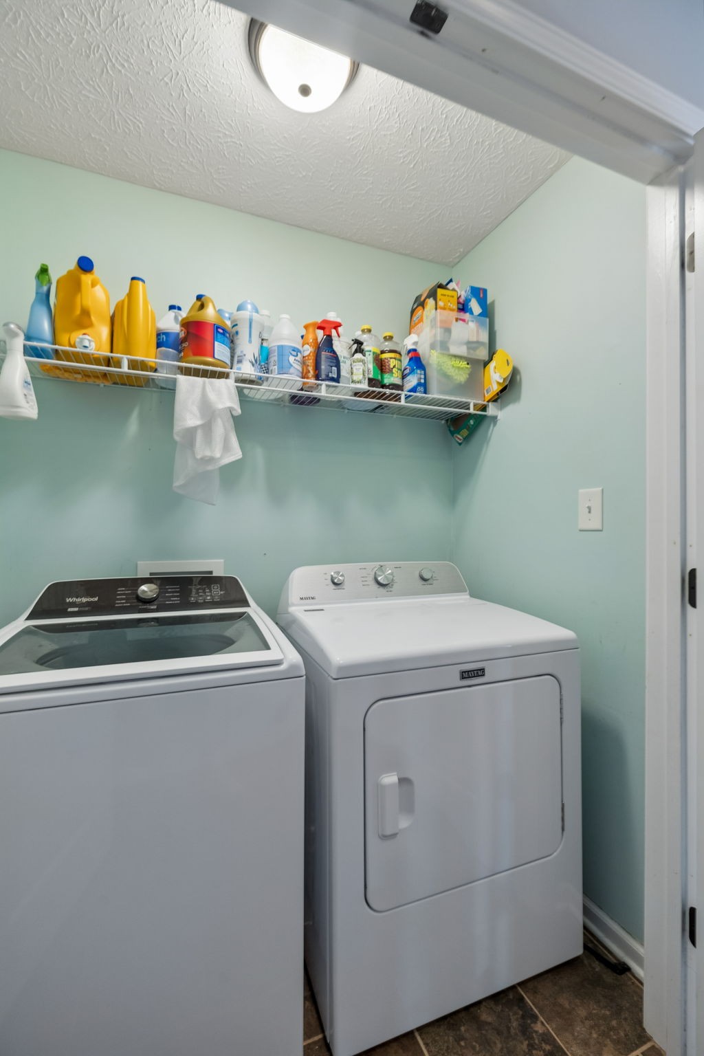 1913 Jackie Lorraine Dr