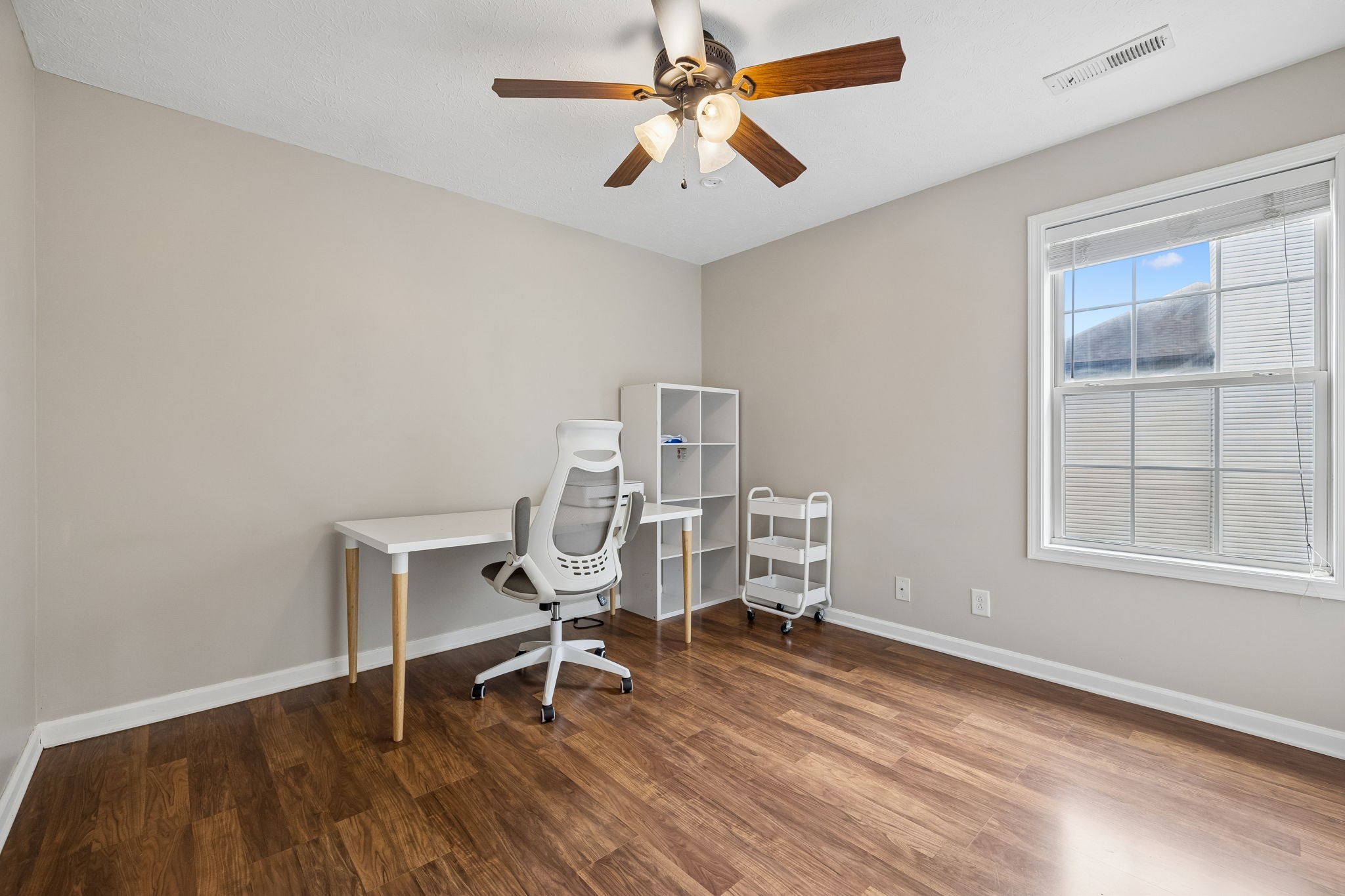 1913 Jackie Lorraine Dr