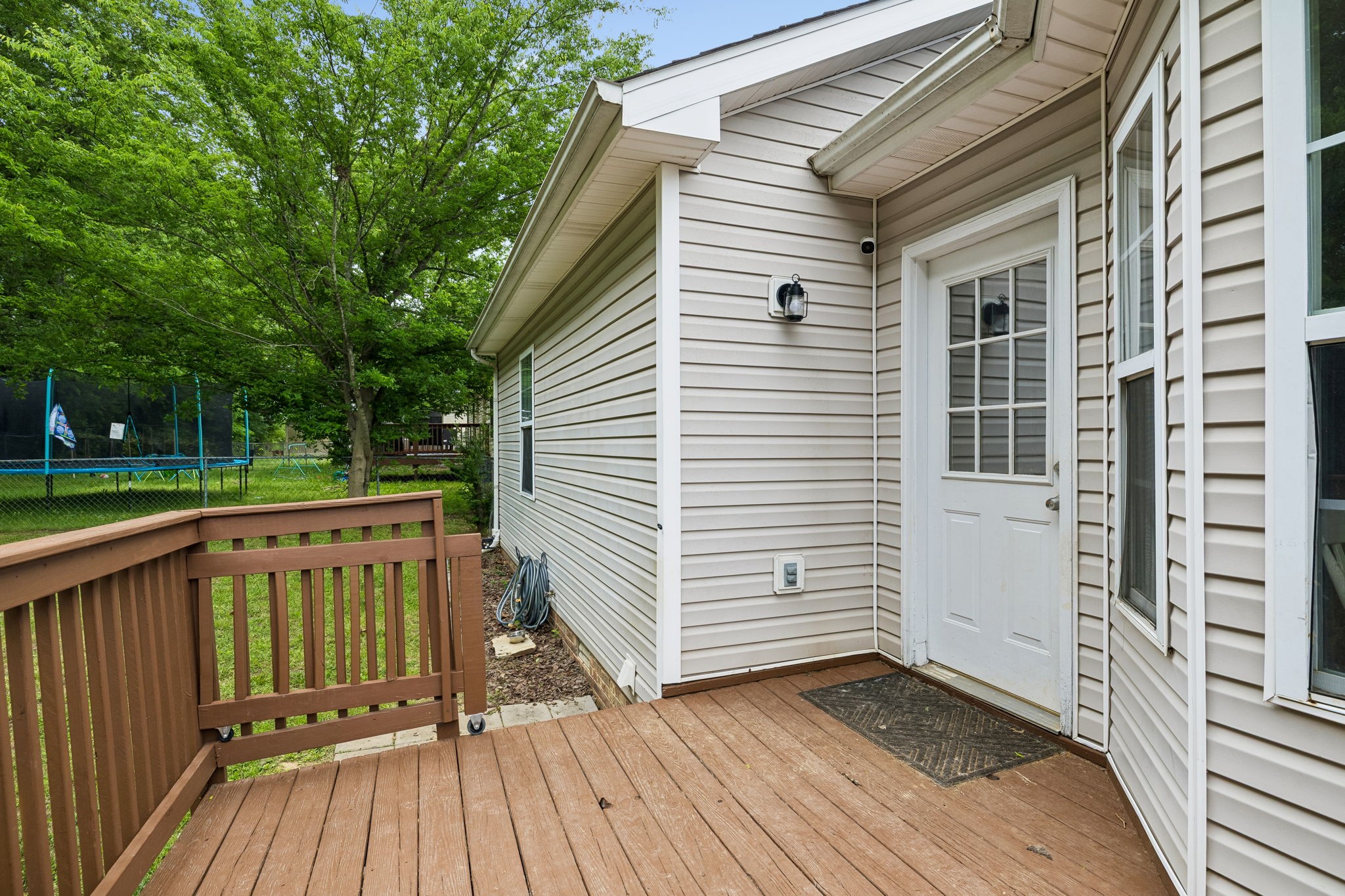 270 Moncrest Dr