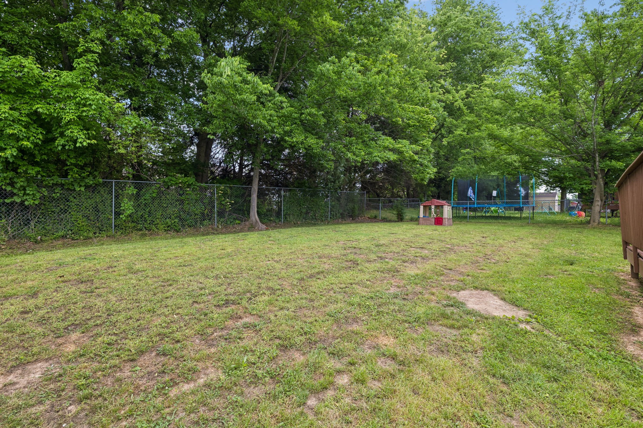 270 Moncrest Dr