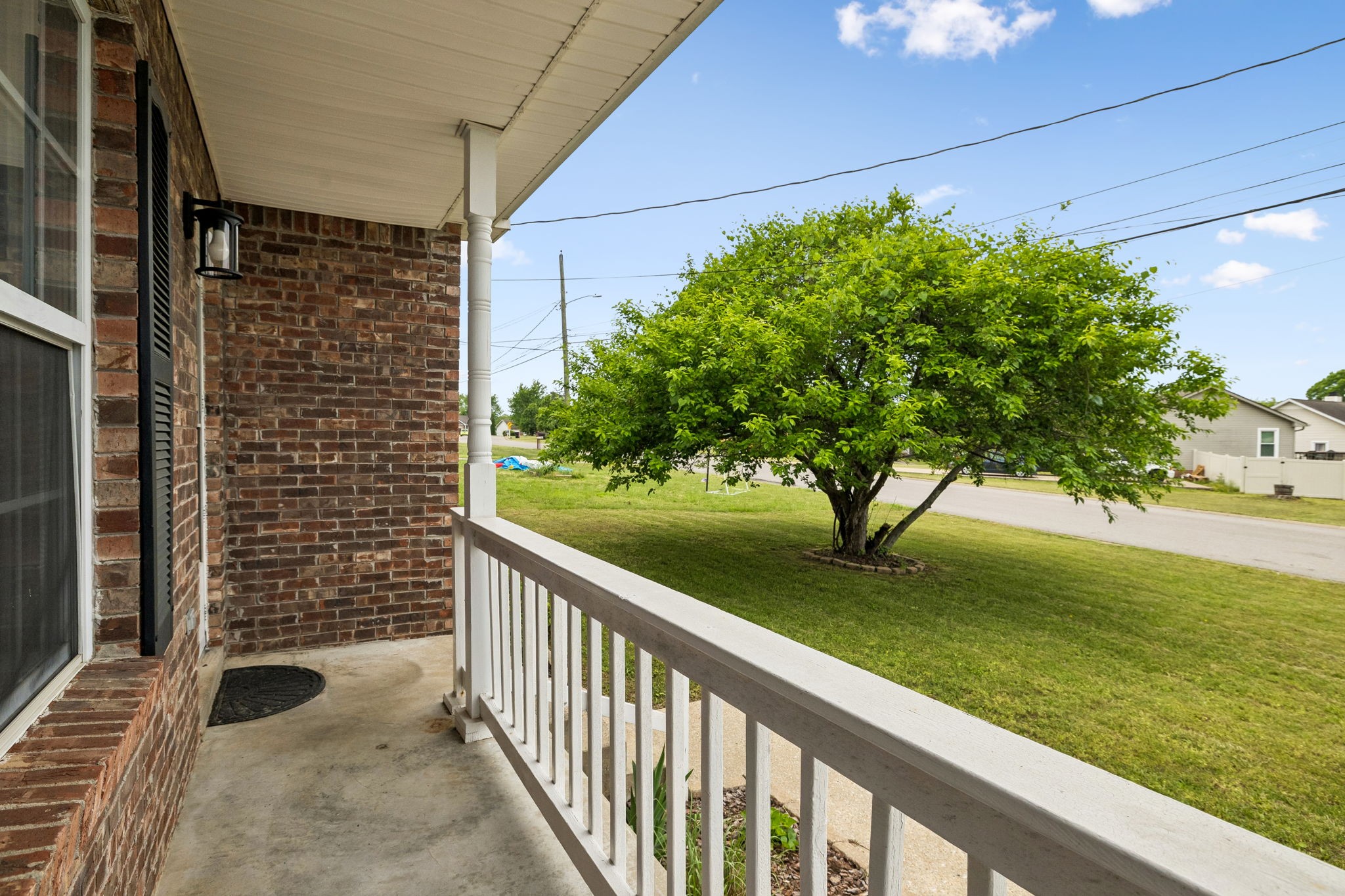 270 Moncrest Dr