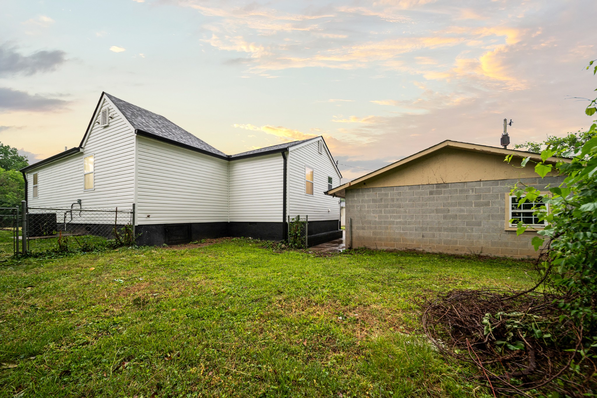 353 Hickory Hts
