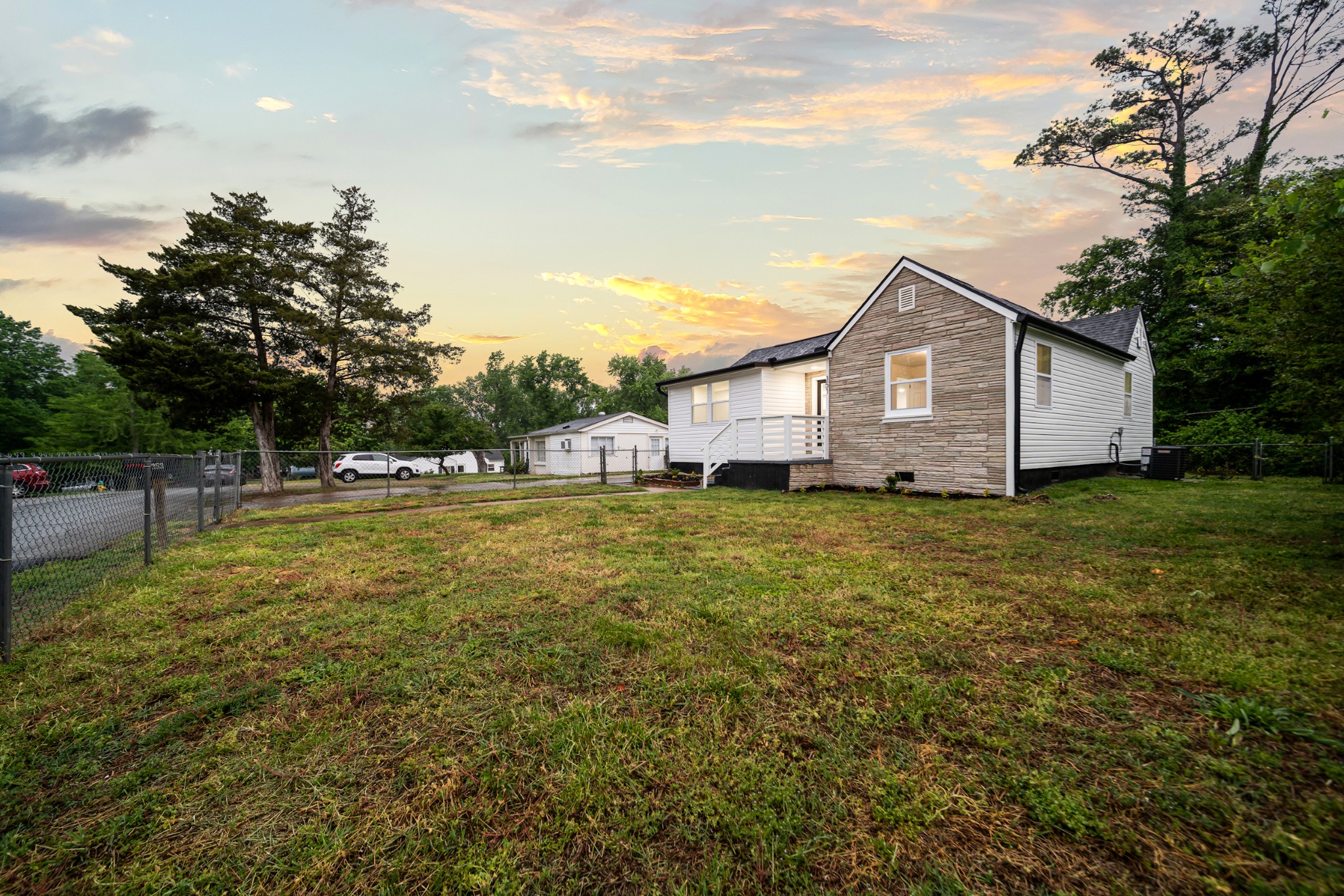 353 Hickory Hts