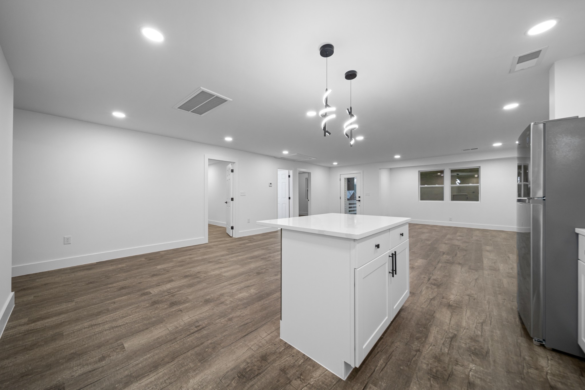 353 Hickory Hts