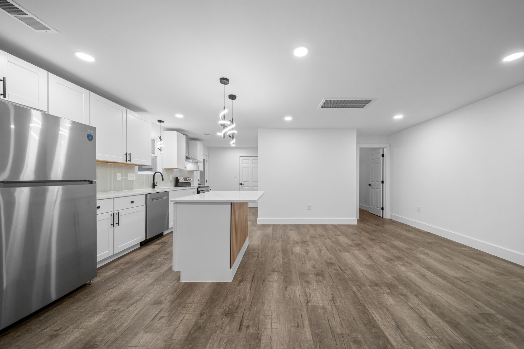 353 Hickory Hts