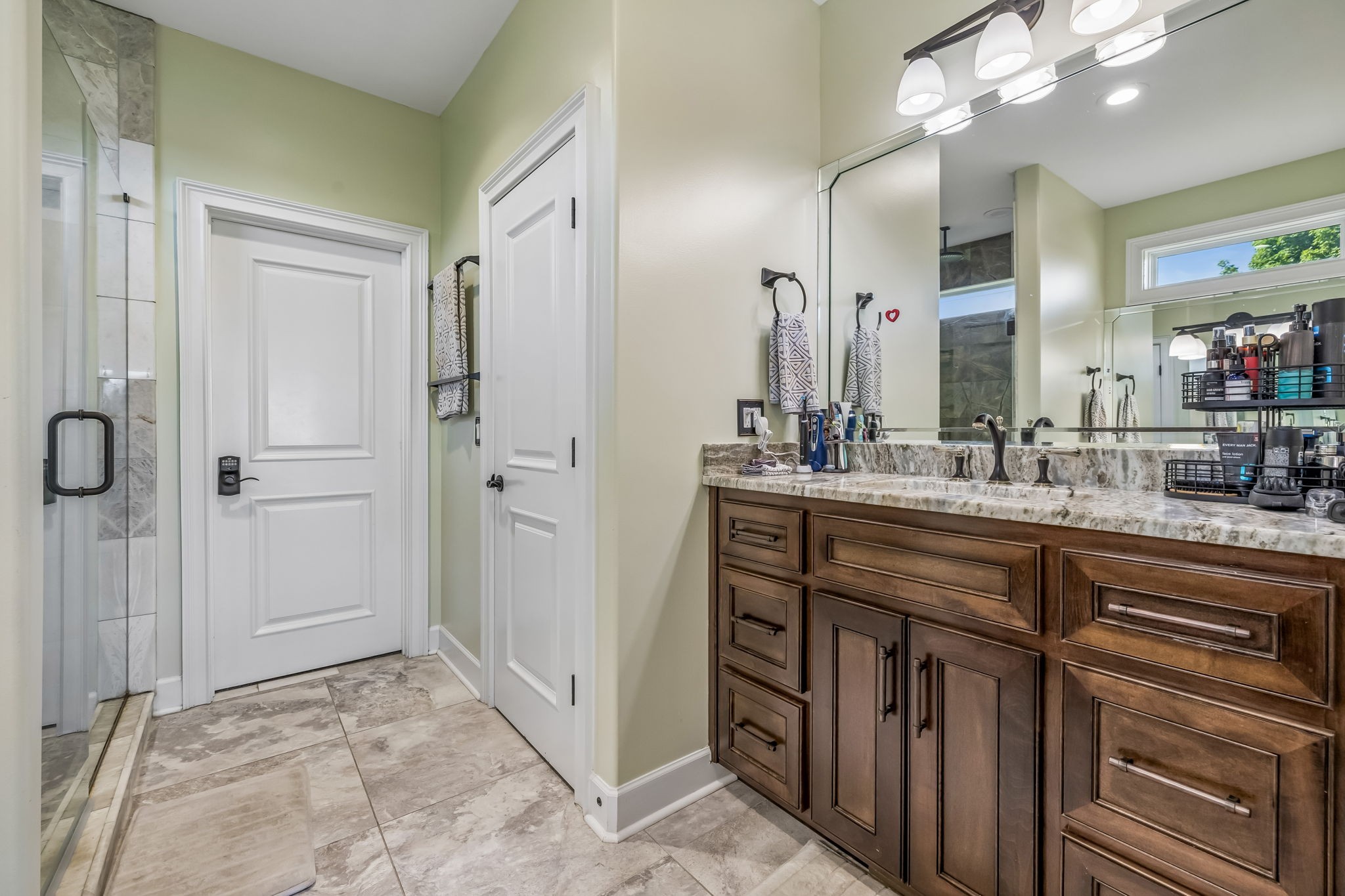 2957 Gatewood Ln