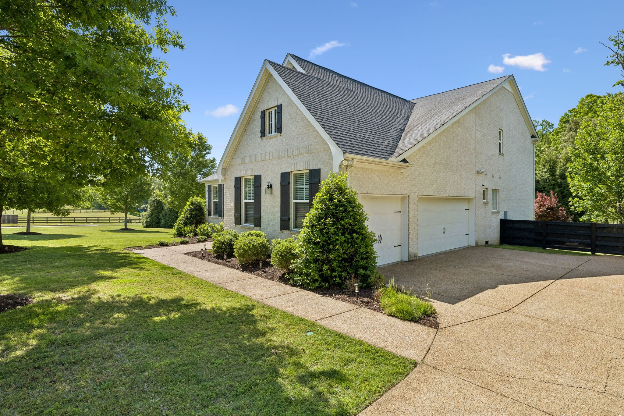 7107 Triple Crown Ln
