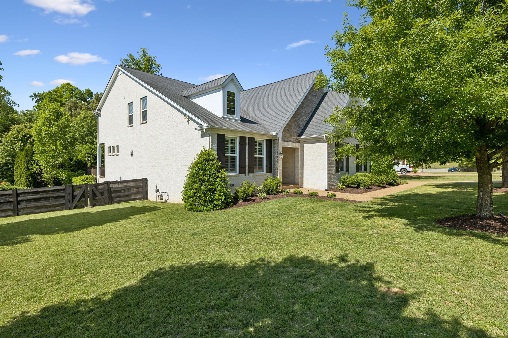 7107 Triple Crown Ln