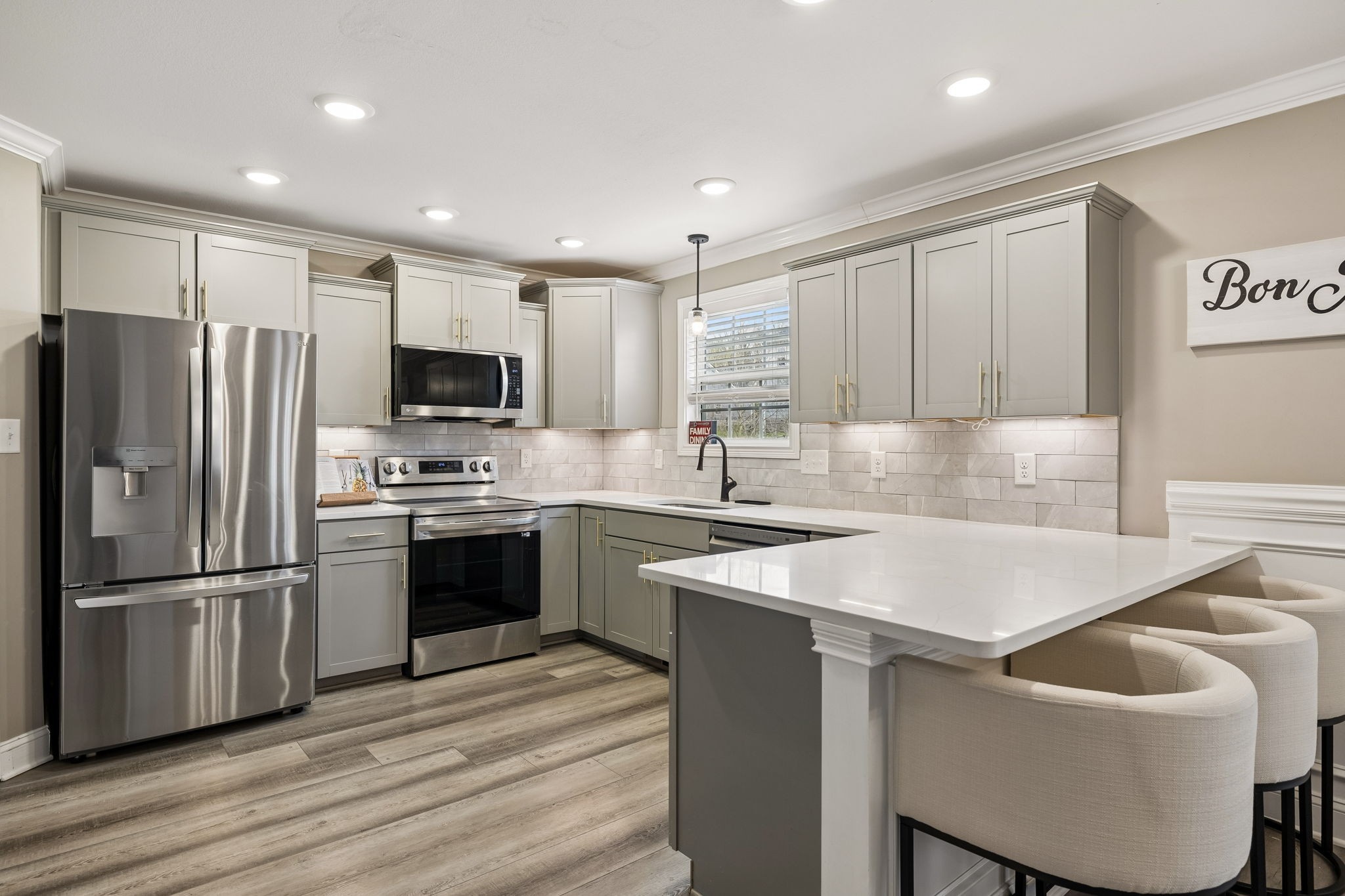 429 Crestwicke Ct