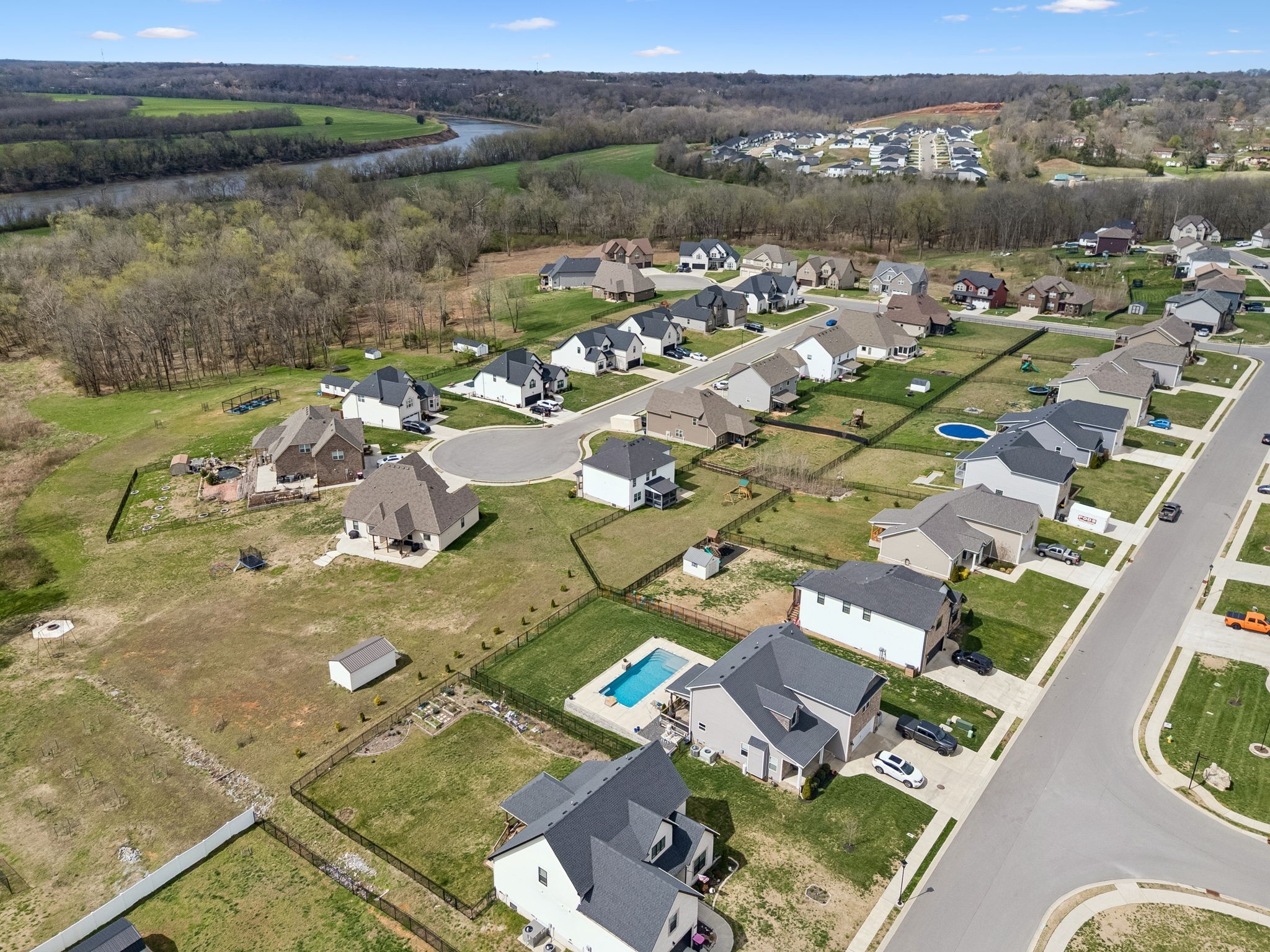 429 Crestwicke Ct