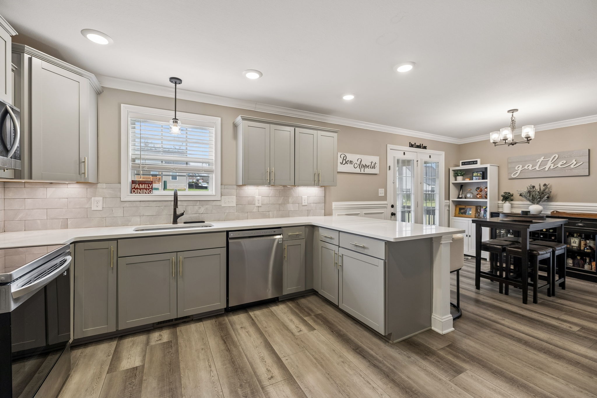 429 Crestwicke Ct
