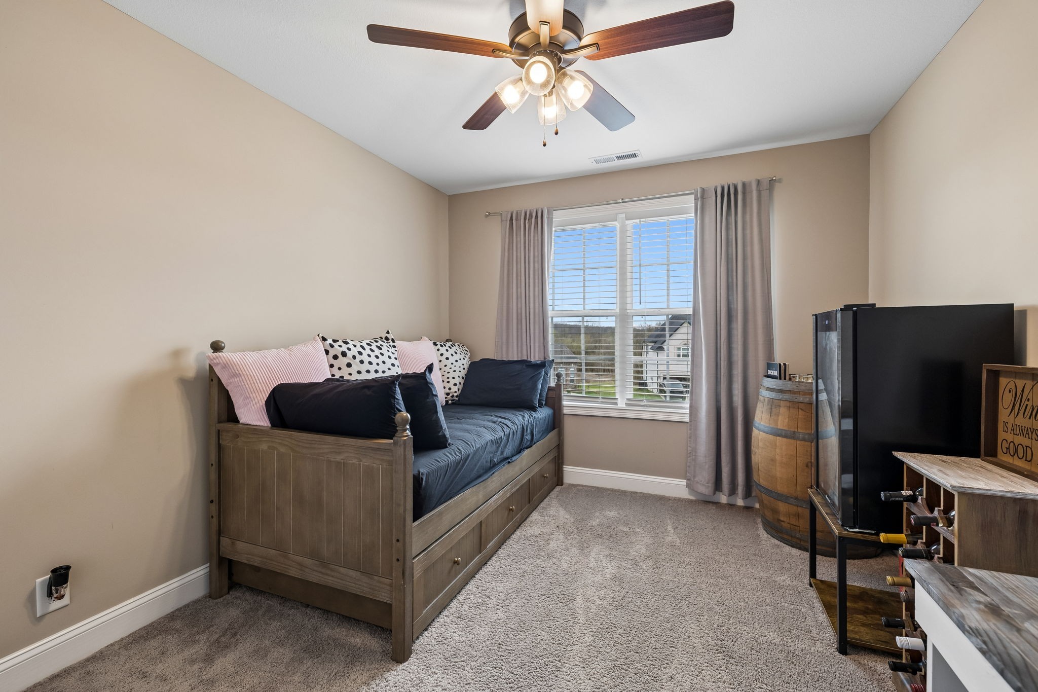 429 Crestwicke Ct