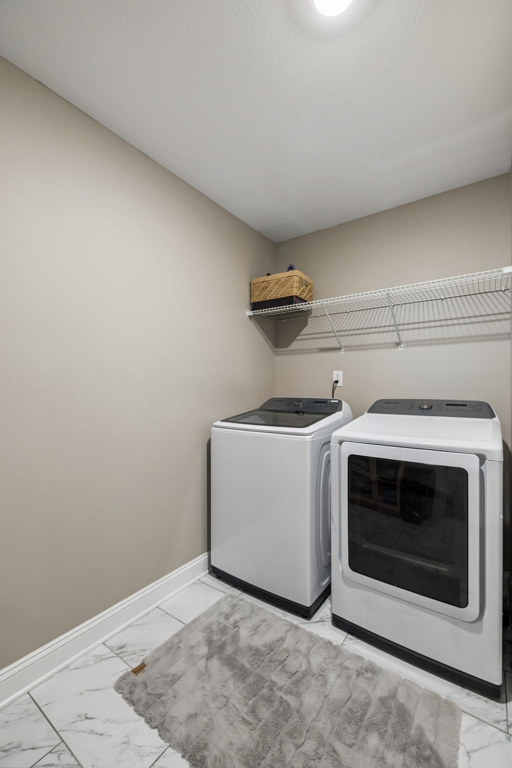 429 Crestwicke Ct