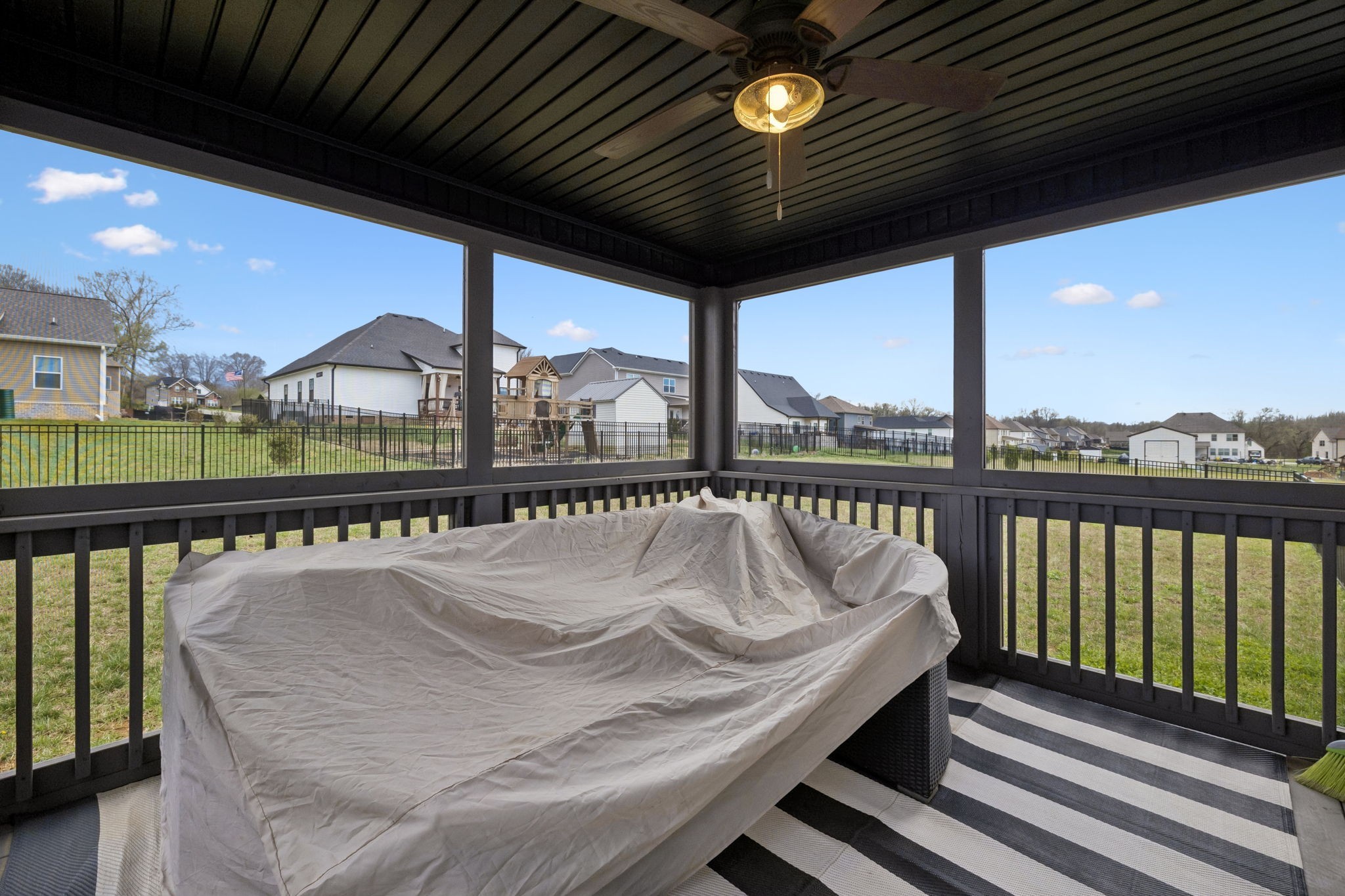 429 Crestwicke Ct
