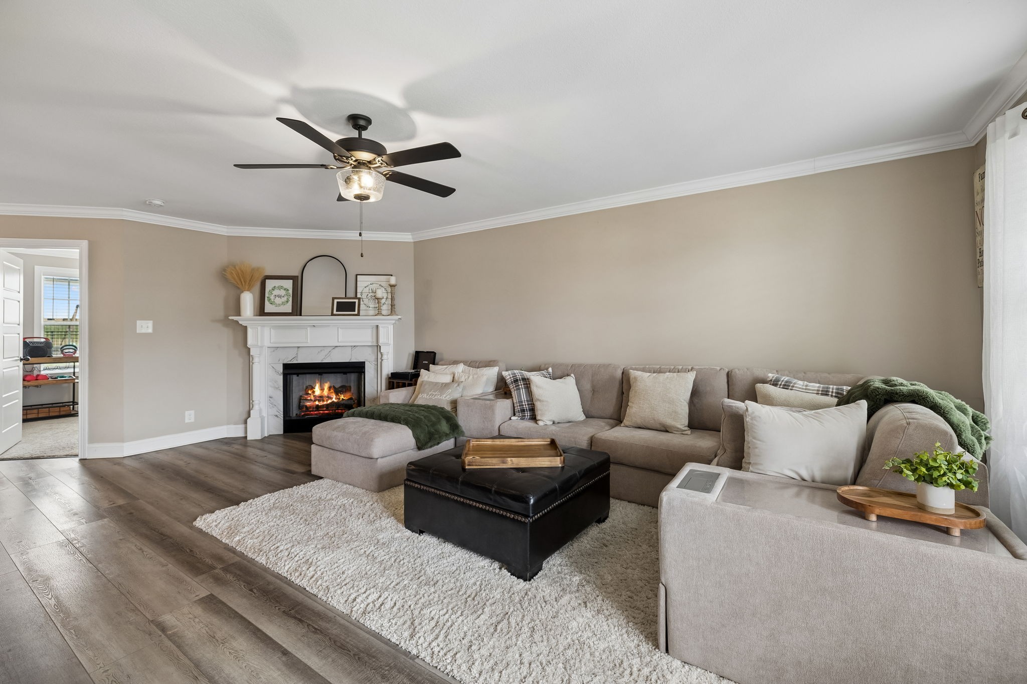 429 Crestwicke Ct
