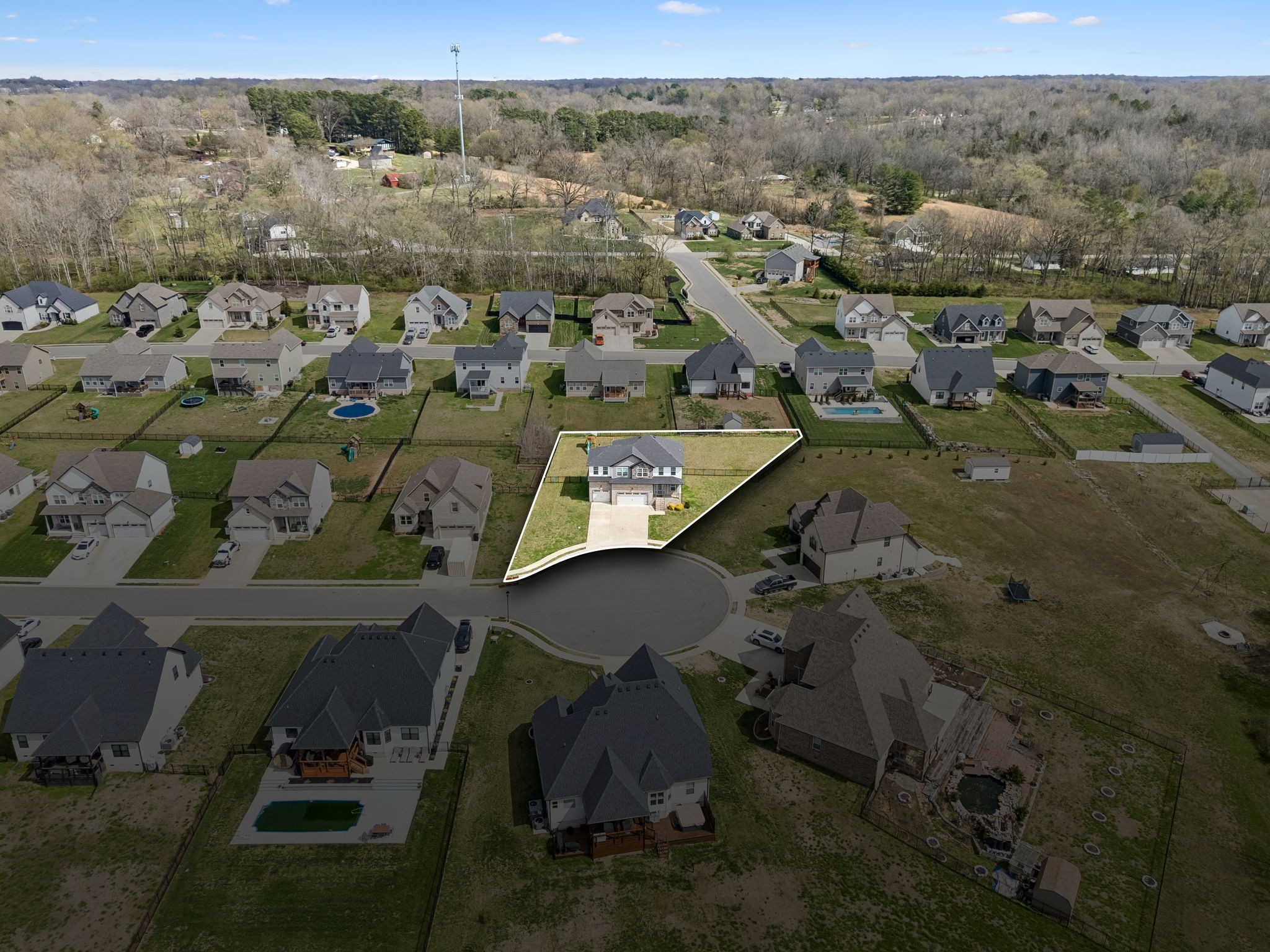 429 Crestwicke Ct